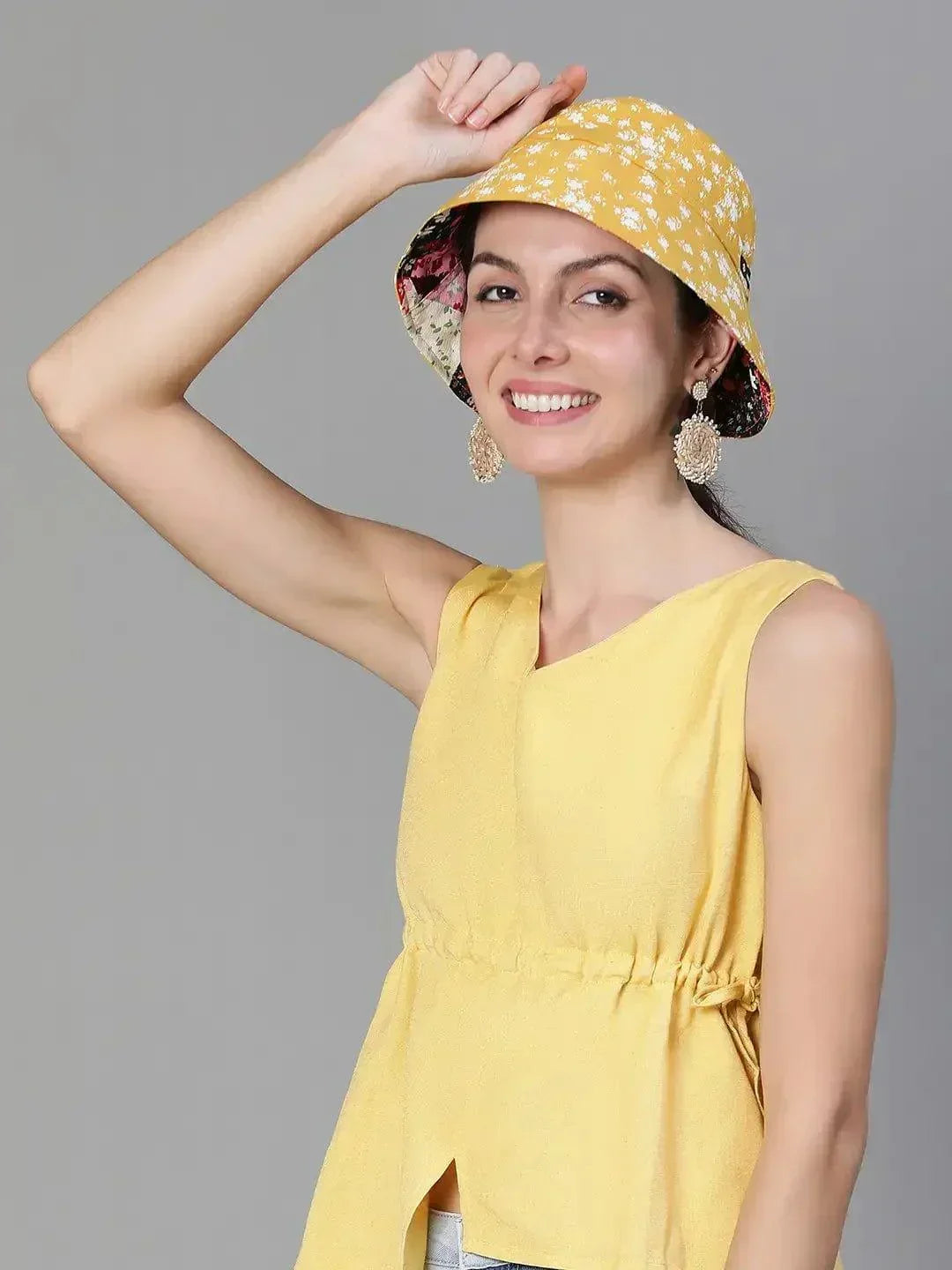 Stared Printed Reversible Women Bucket Hat For Colorful Look   oxolloxo