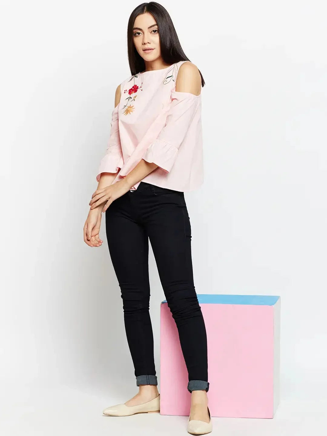 Feminine Pick Embroidered Top   oxolloxo