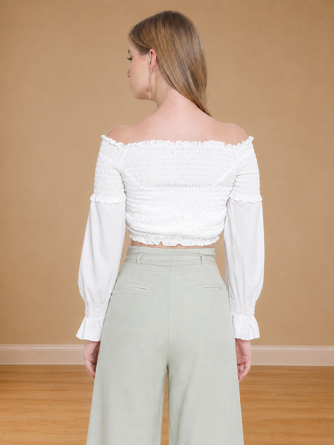 Women White Crop Top Oxolloxo