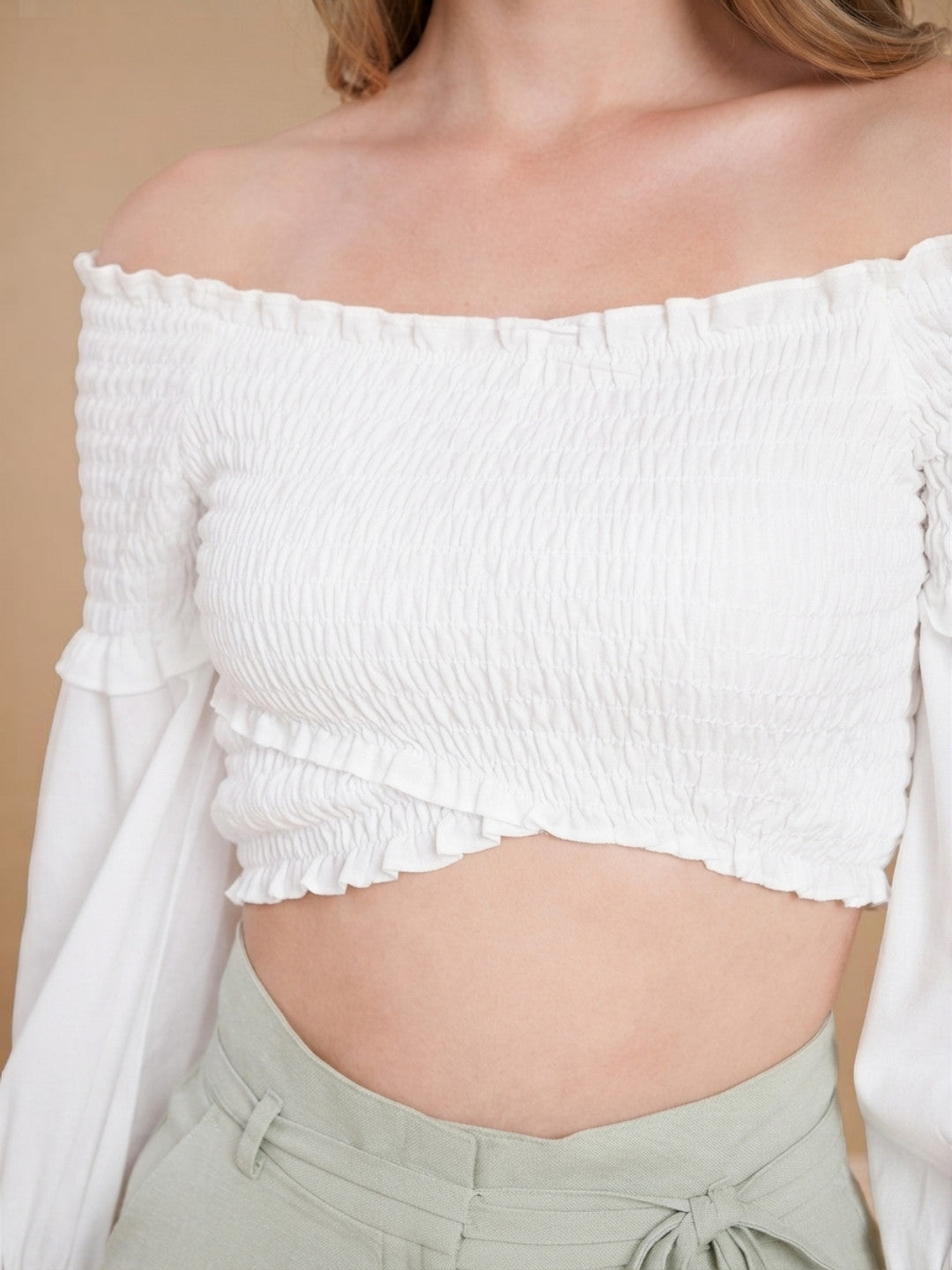 Women White Crop Top Oxolloxo