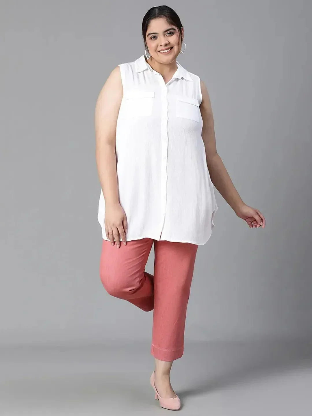 Ethereal White Collared Sleeveless Plus Size Shirt - oxolloxo