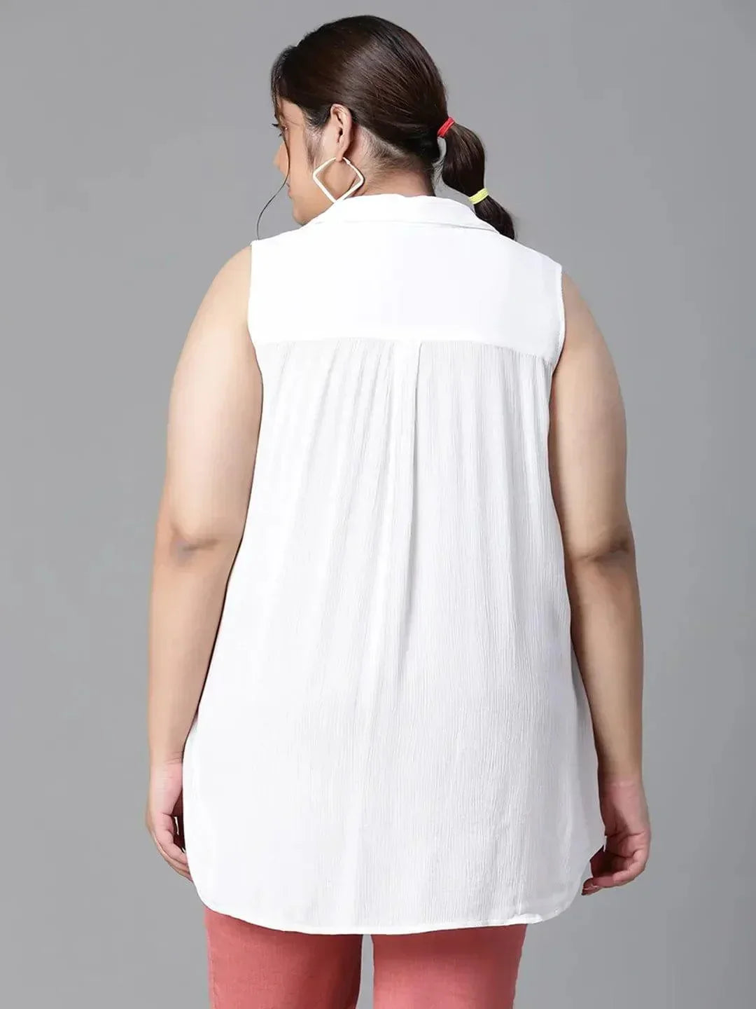 Ethereal White Collared Sleeveless Plus Size Shirt - oxolloxo