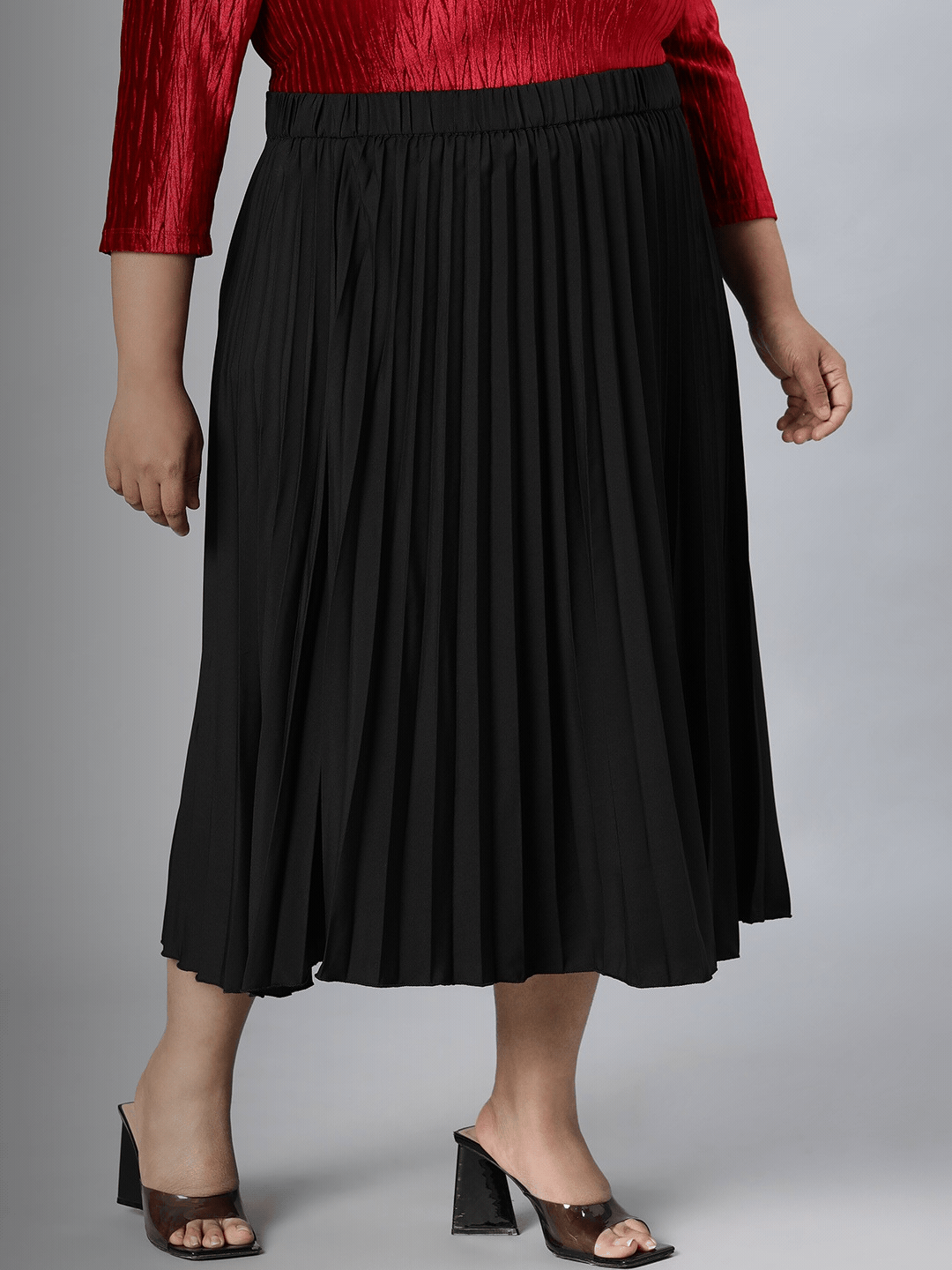 romantic-black-elasticated-pleated-skirt