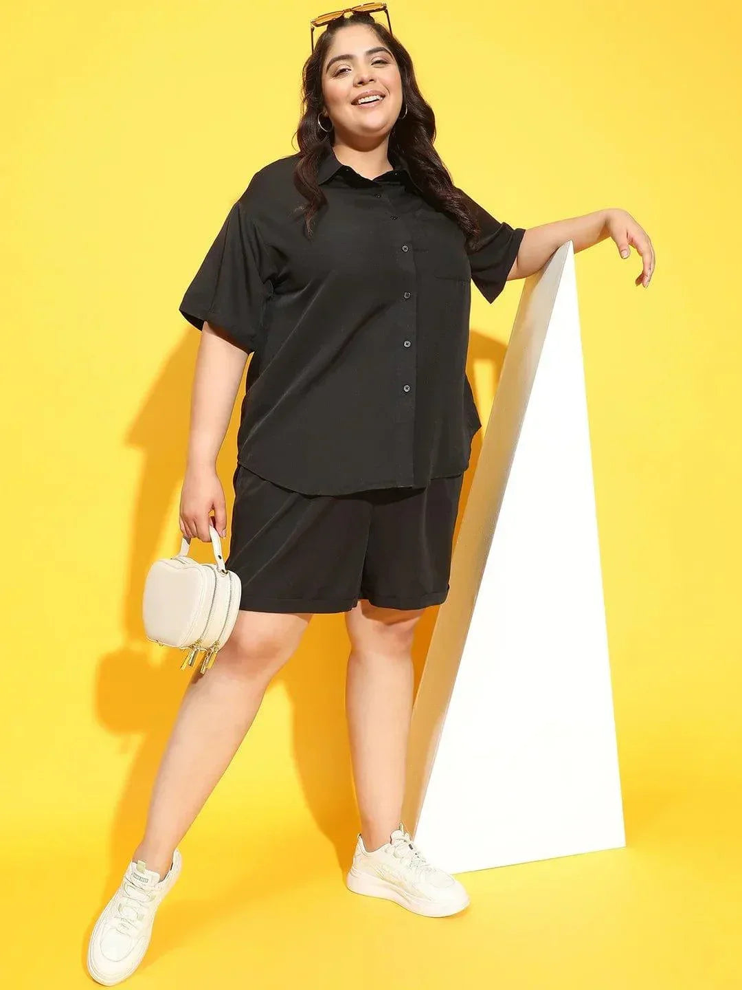 Heavy Black Button Down Short Sleeve Plus Size Shirt - oxolloxo