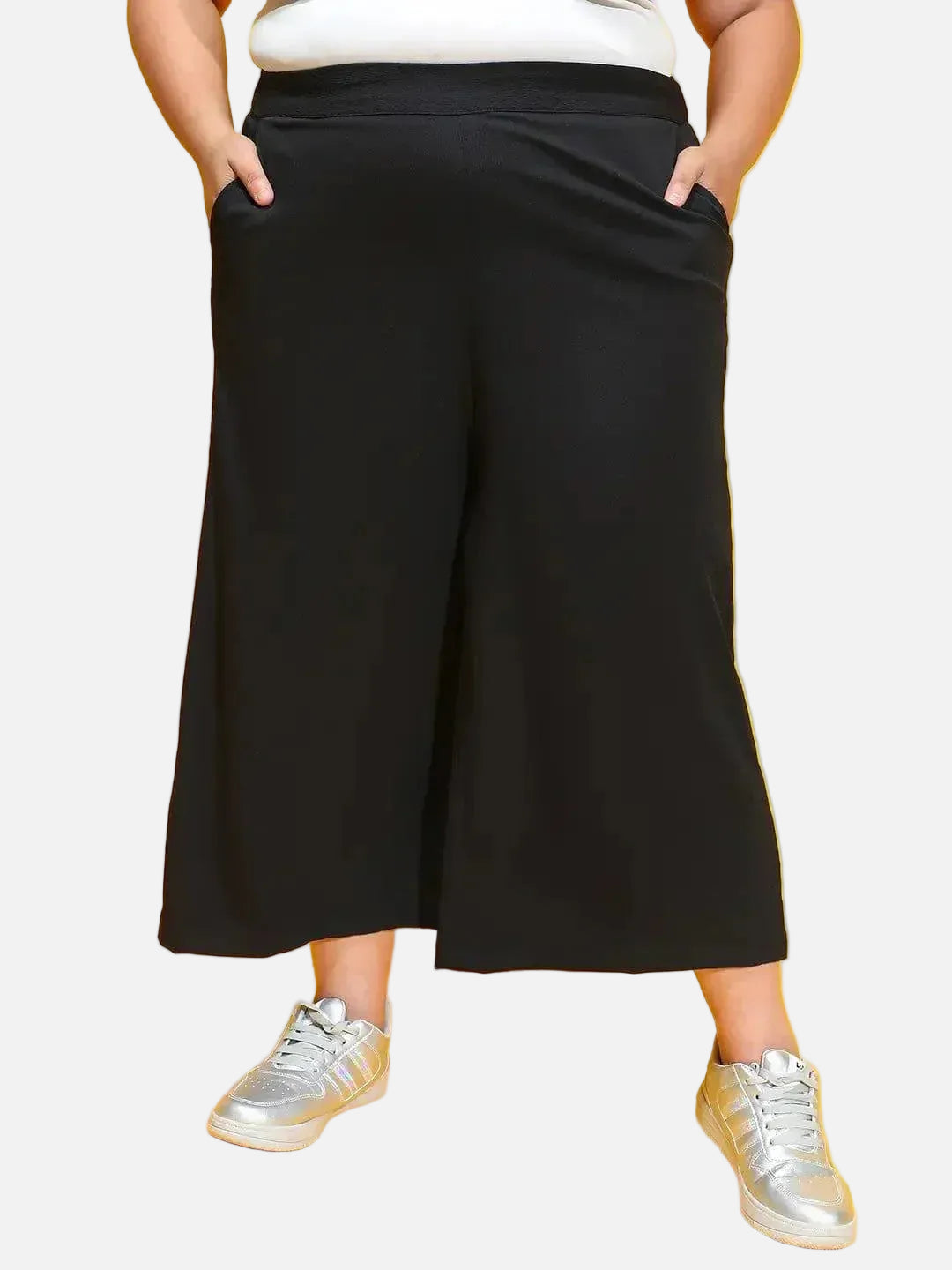 Brand New Solid Black Elasticated Plus Size Culottes - oxolloxo