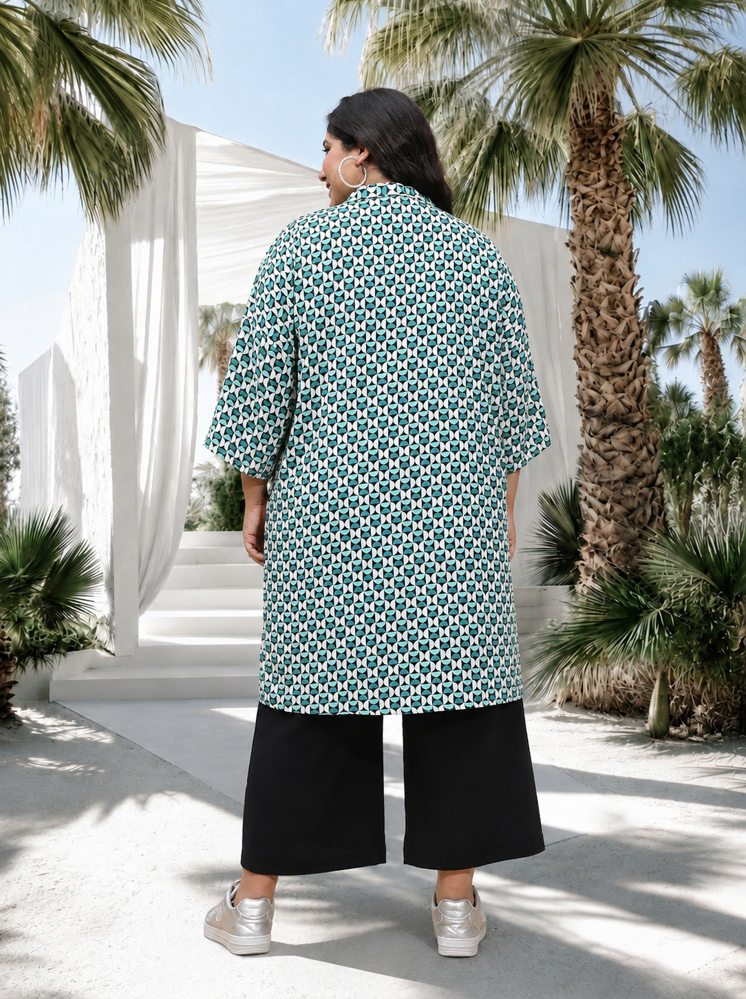 Plus Size Multicolor Printed Shrug