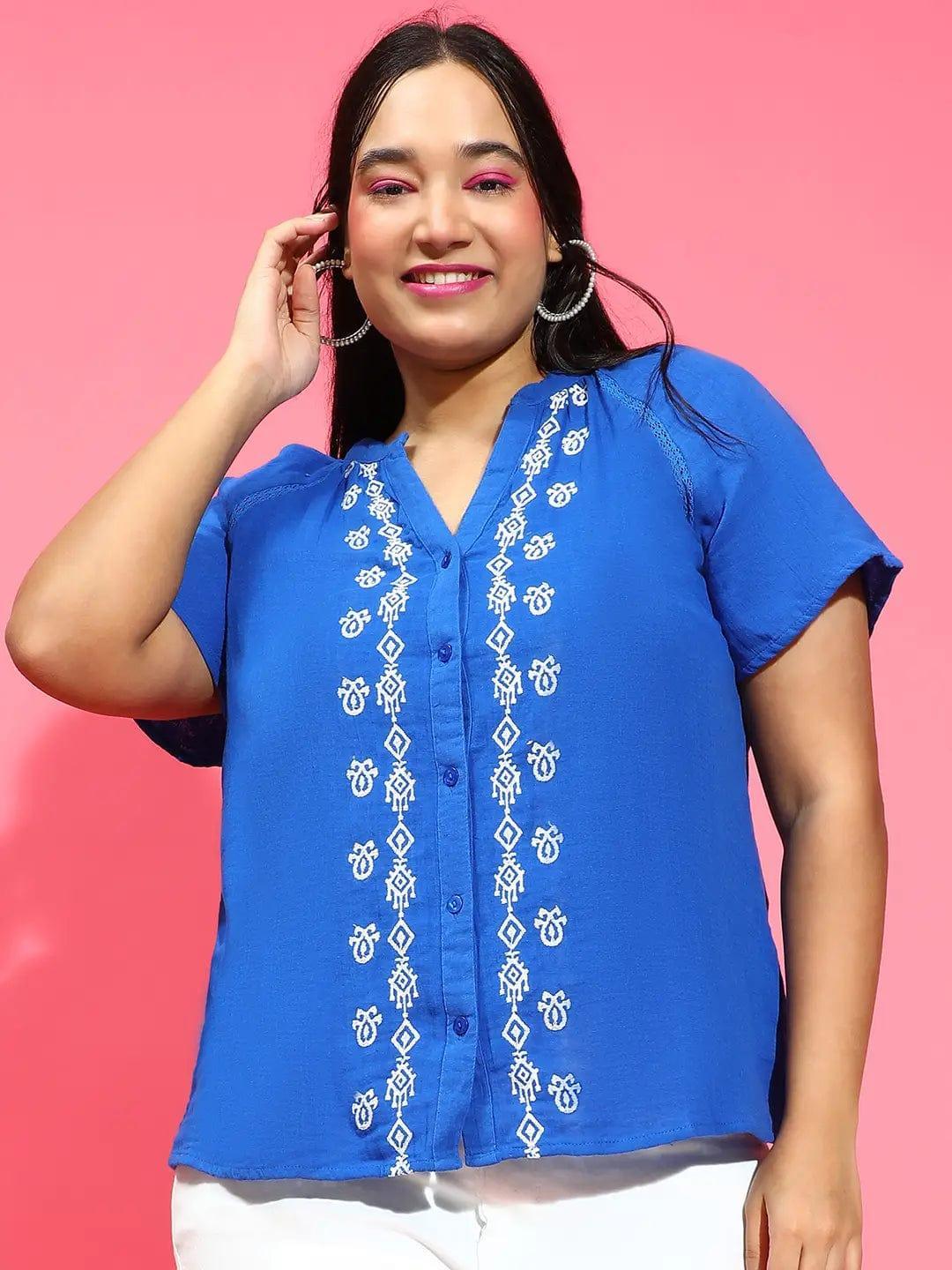 Plus size blue embroidered cotton gauze shirt with short sleeves