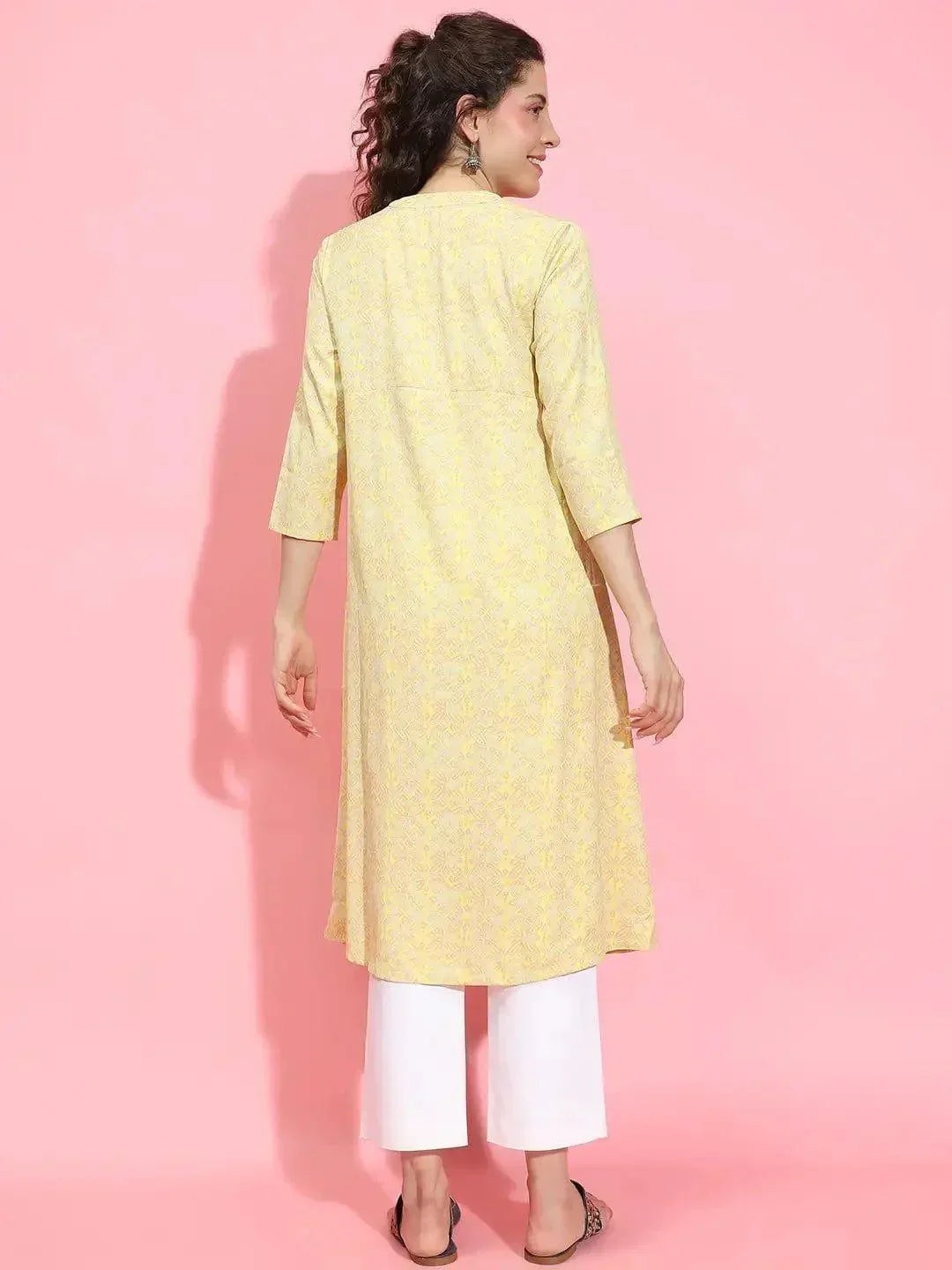 Lit Yellow Floral Print V-Neck 3/4 Sleeve Tunic for Women of All Ages - oxolloxo