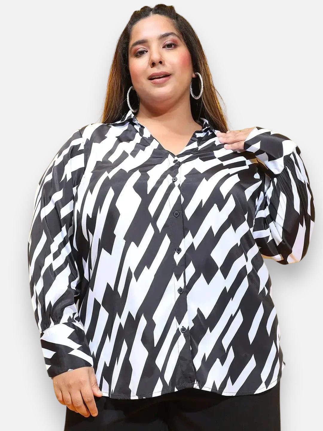 Plus Size Black Zig-Zag Print Polyester Shirt
