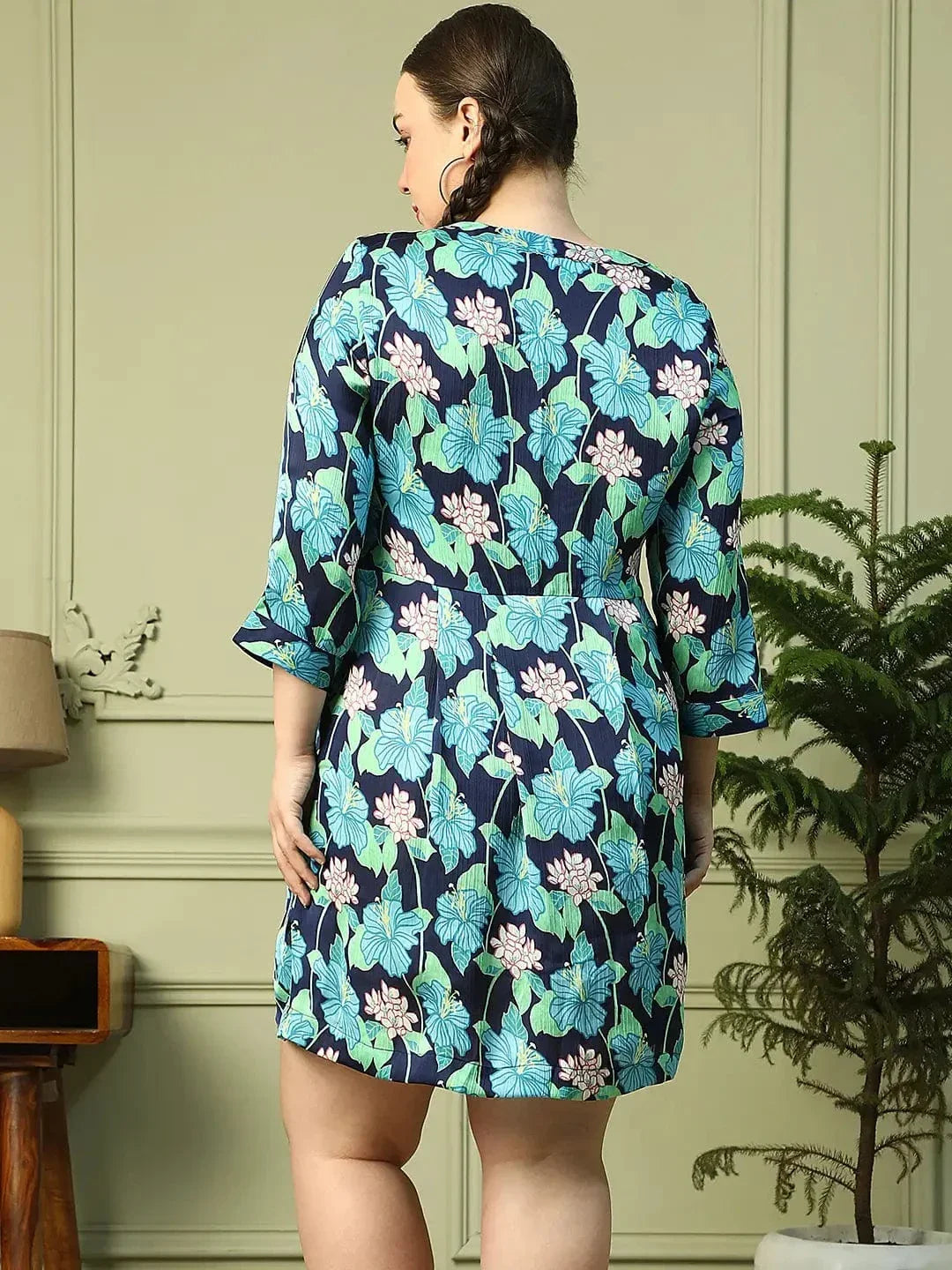 Plus Size Multicolor Floral Print V-Neck Long Sleeve Knee Length Dress - oxolloxo