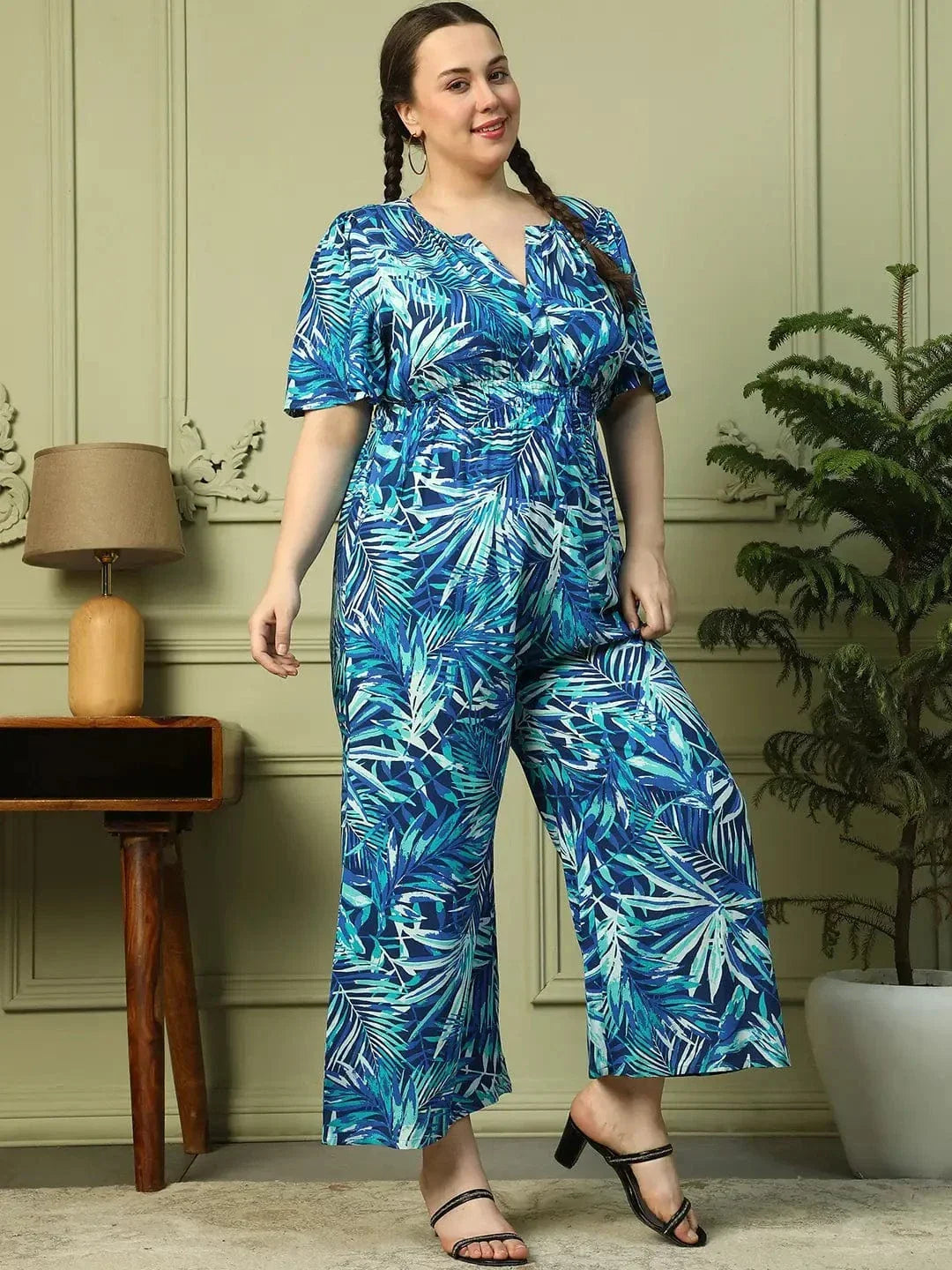 Leading Blue Floral Print Short Sleeve Elasticated Plus Size Women Jumpsuit - oxolloxo