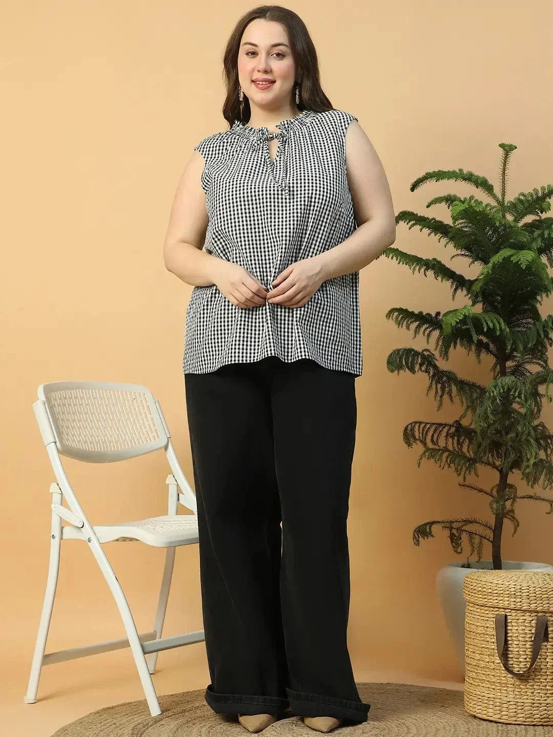 Black Check Print Tie-Up detail Sleeveless Plus Size Women Cotton Top - oxolloxo