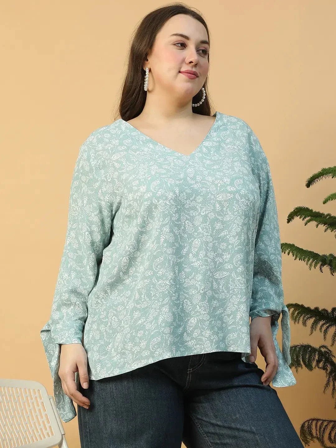 Eccentric Blue Floral Print Long Sleeve With Tie-up Detail Plus Size WomenTop - oxolloxo