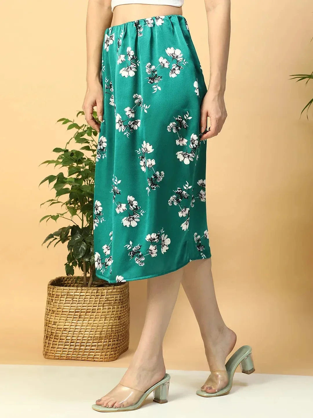 Slaying Green Floral Print Elasticated Knee Length Women Satin Skirt - oxolloxo