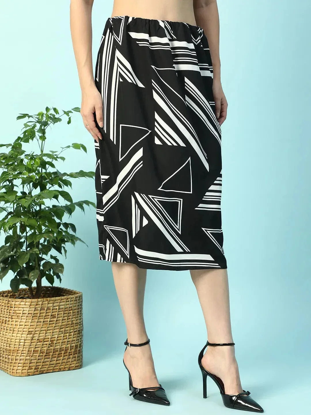 Black Geometrical Print Skirt