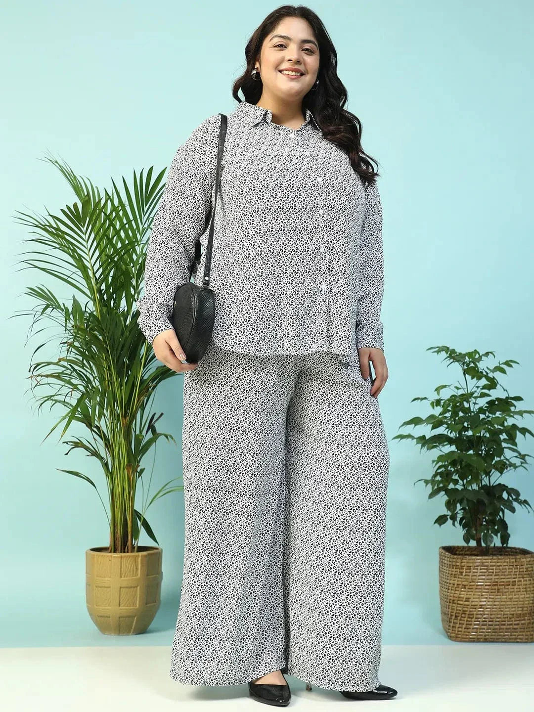Plus Size White Animal Print Pant