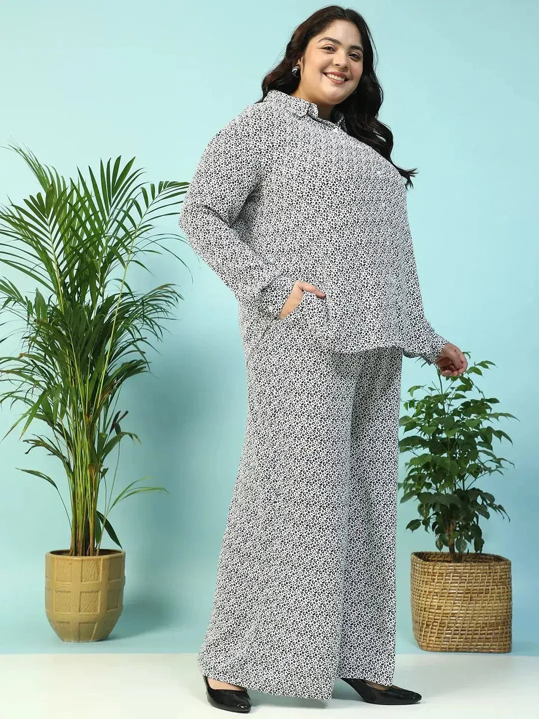 Savage White Animal Print Collared Shirt with Flared Pants Plus Size Women Co-ord Set - oxolloxo