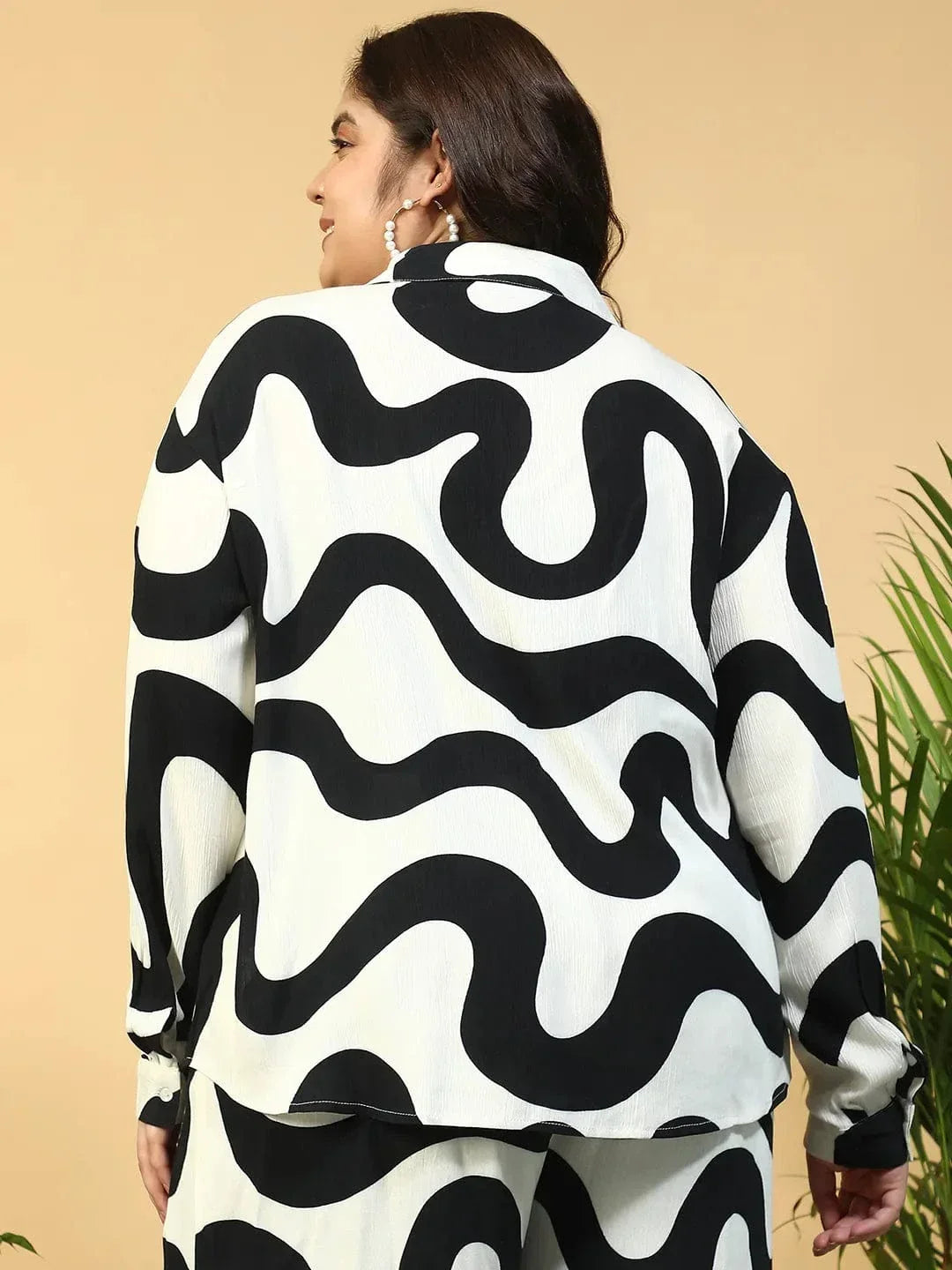 plus-size-shirt-offwhite-black