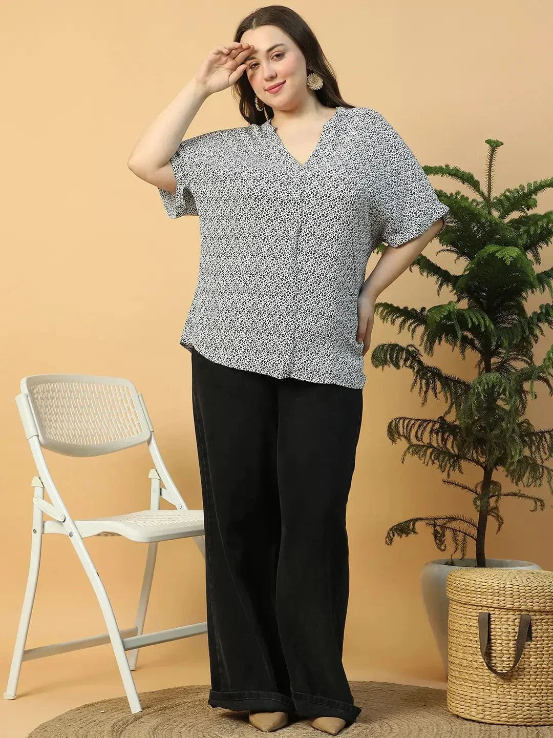 Real White Floral Print Short Sleeve Plus Size Women Top - oxolloxo