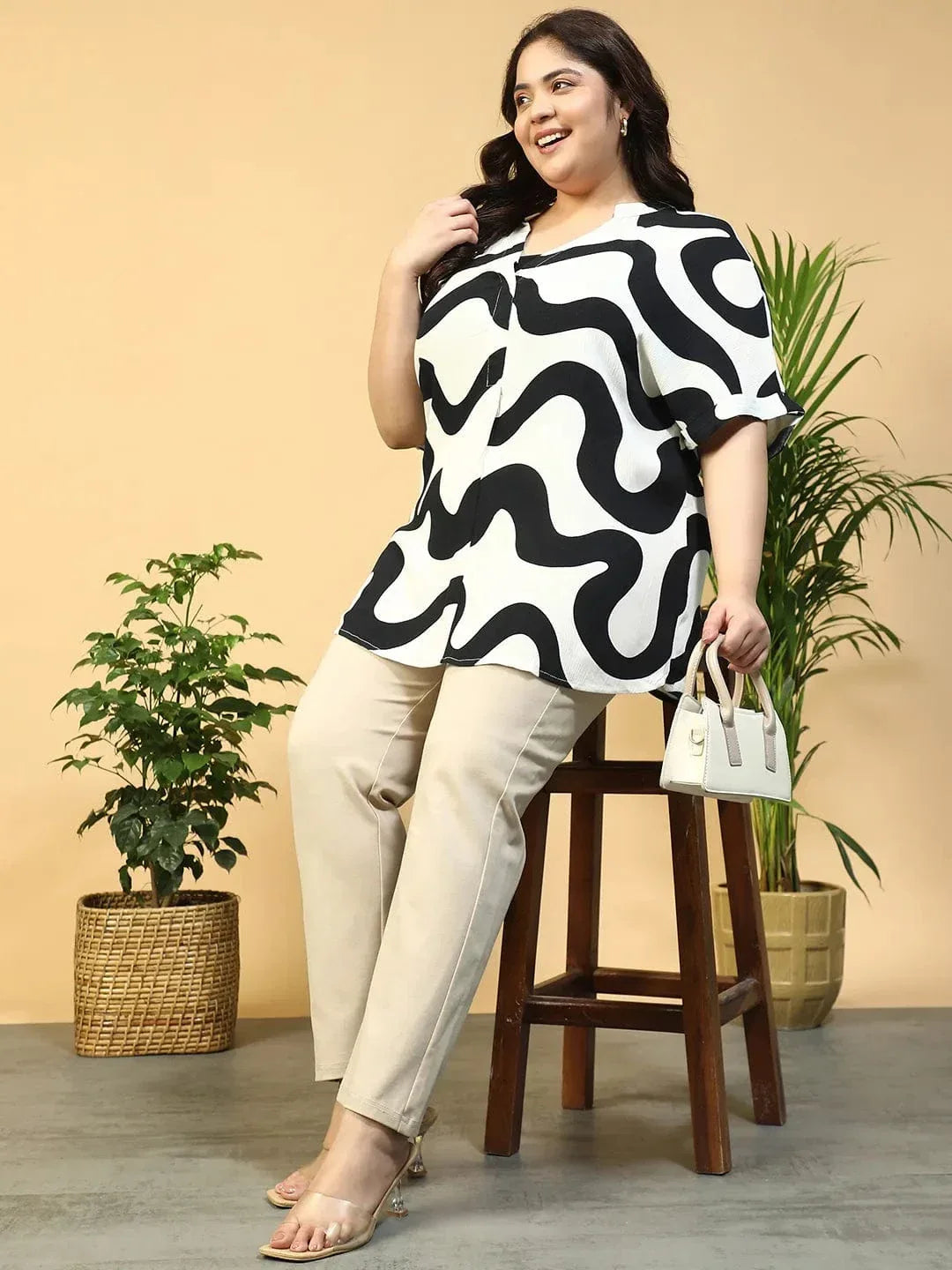 plus-size-top-v-neck-printed