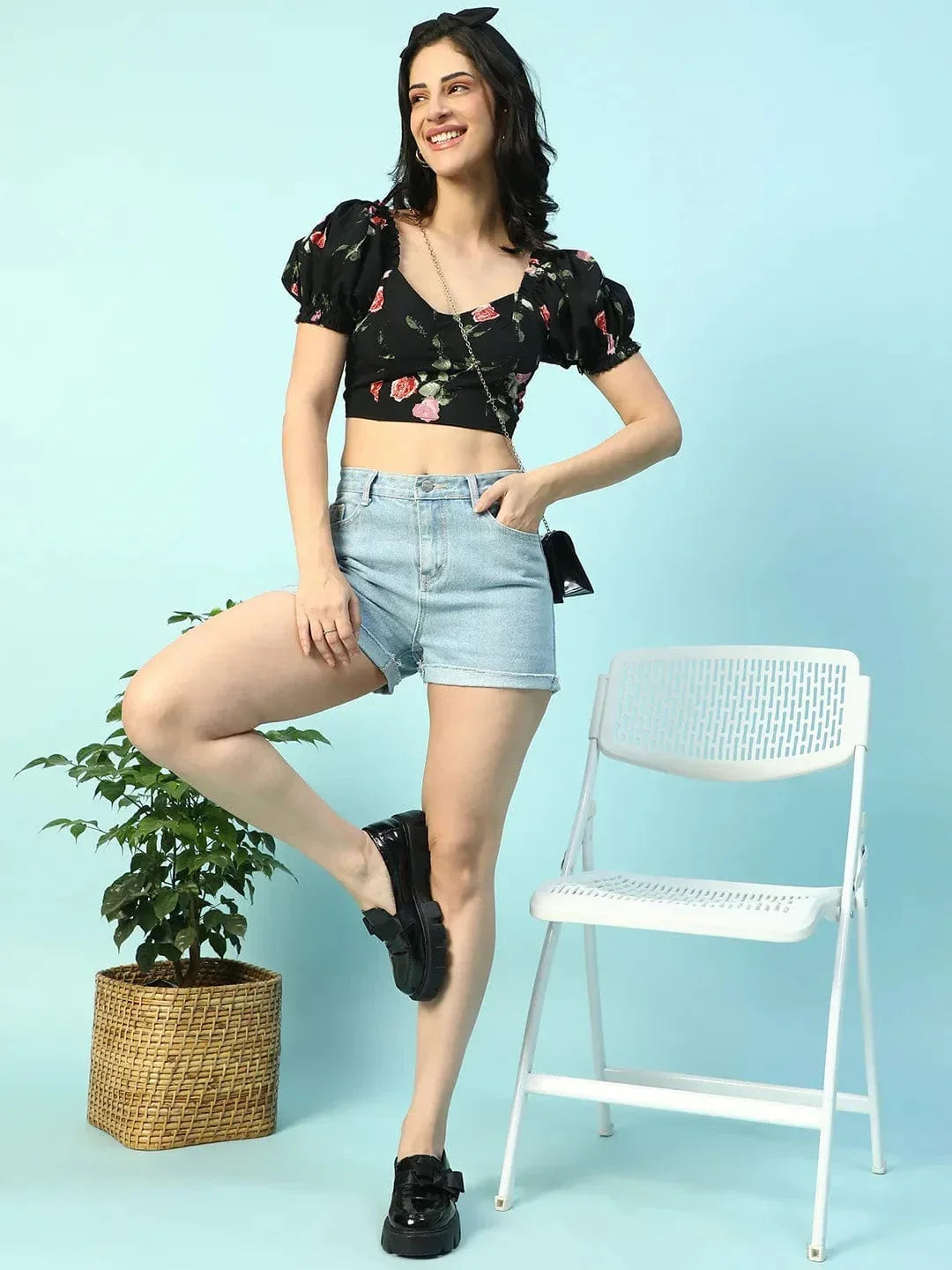 Zestee Black Floral Print Smocking Detail Women Crop Top - oxolloxo