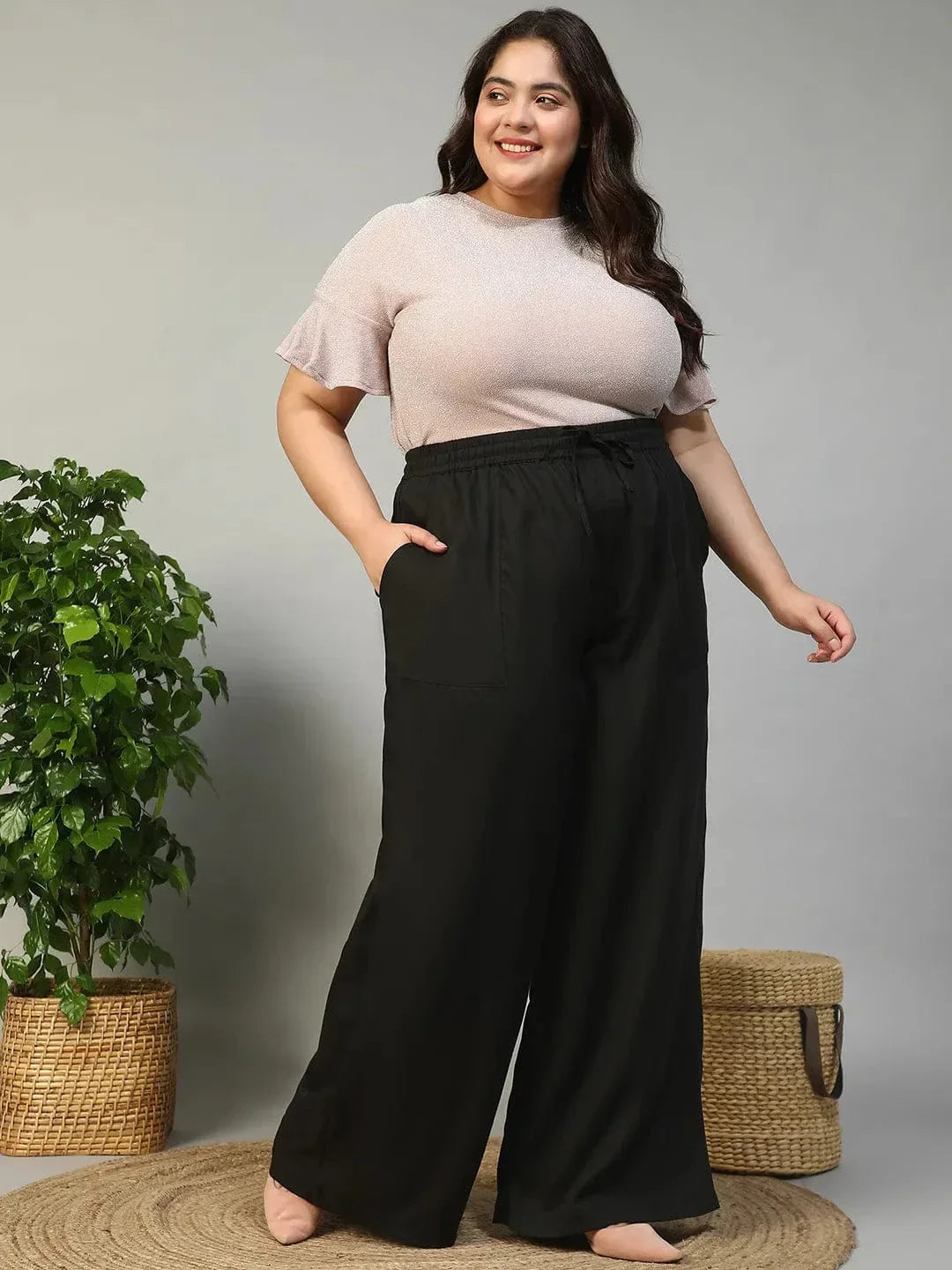 Plus size black cotton linen flared pants with tie-up waist, photo 2