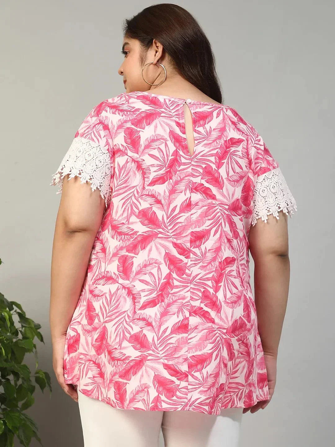 Plus size pink tropical print top with keyhole neck and lace sleeves, photo 3