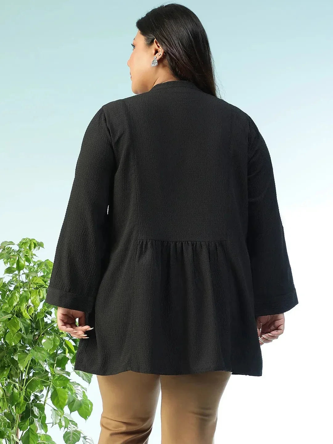zentail-solid-black-long-sleeve-pleates-detail-button-down-plus-size-women-dobby-tunic