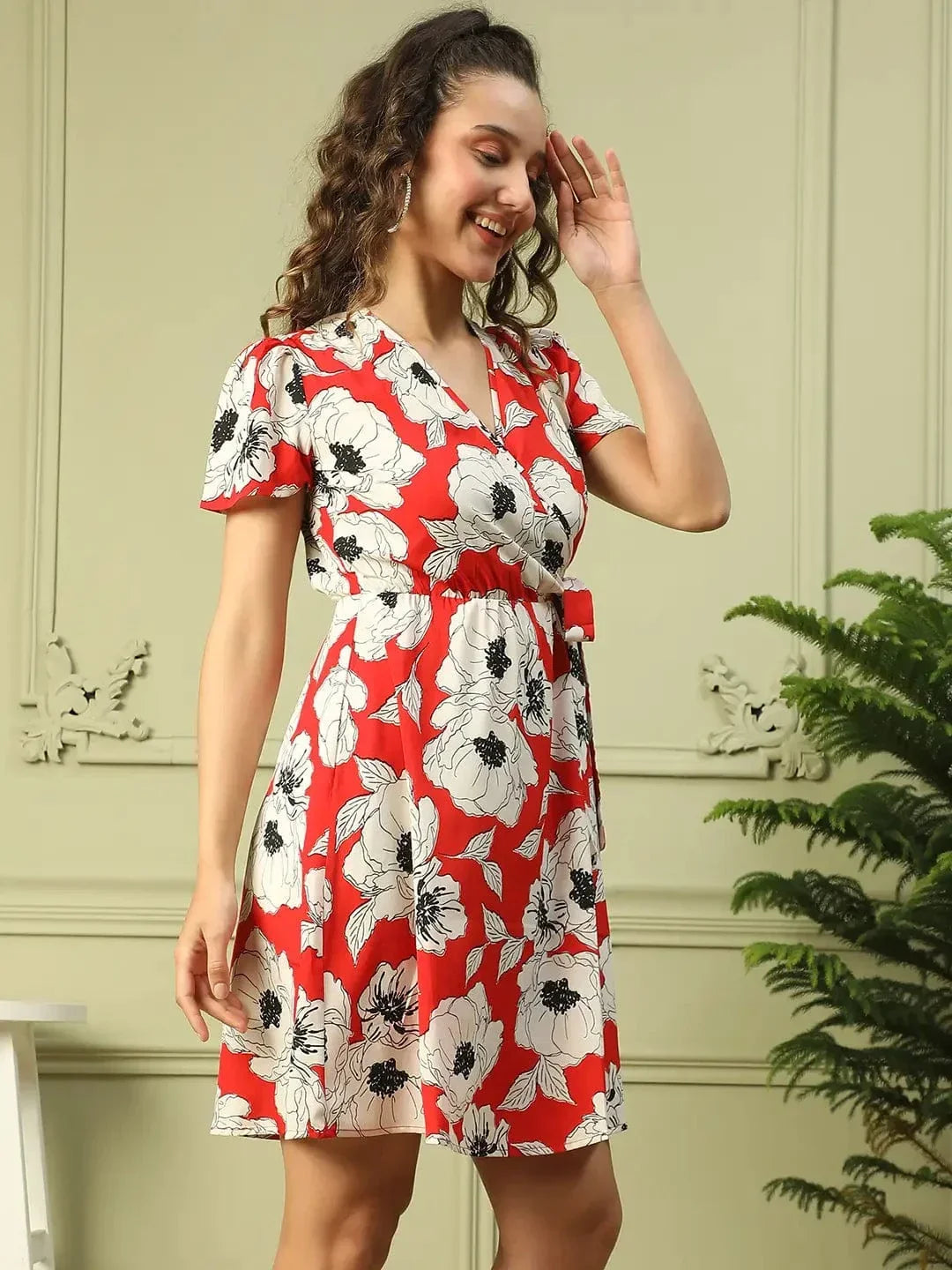 Women Red Floral Print V-Neck Short Sleeve Elasticated Knee Length Wrap Dress With Tie-Knot Detail - oxolloxo