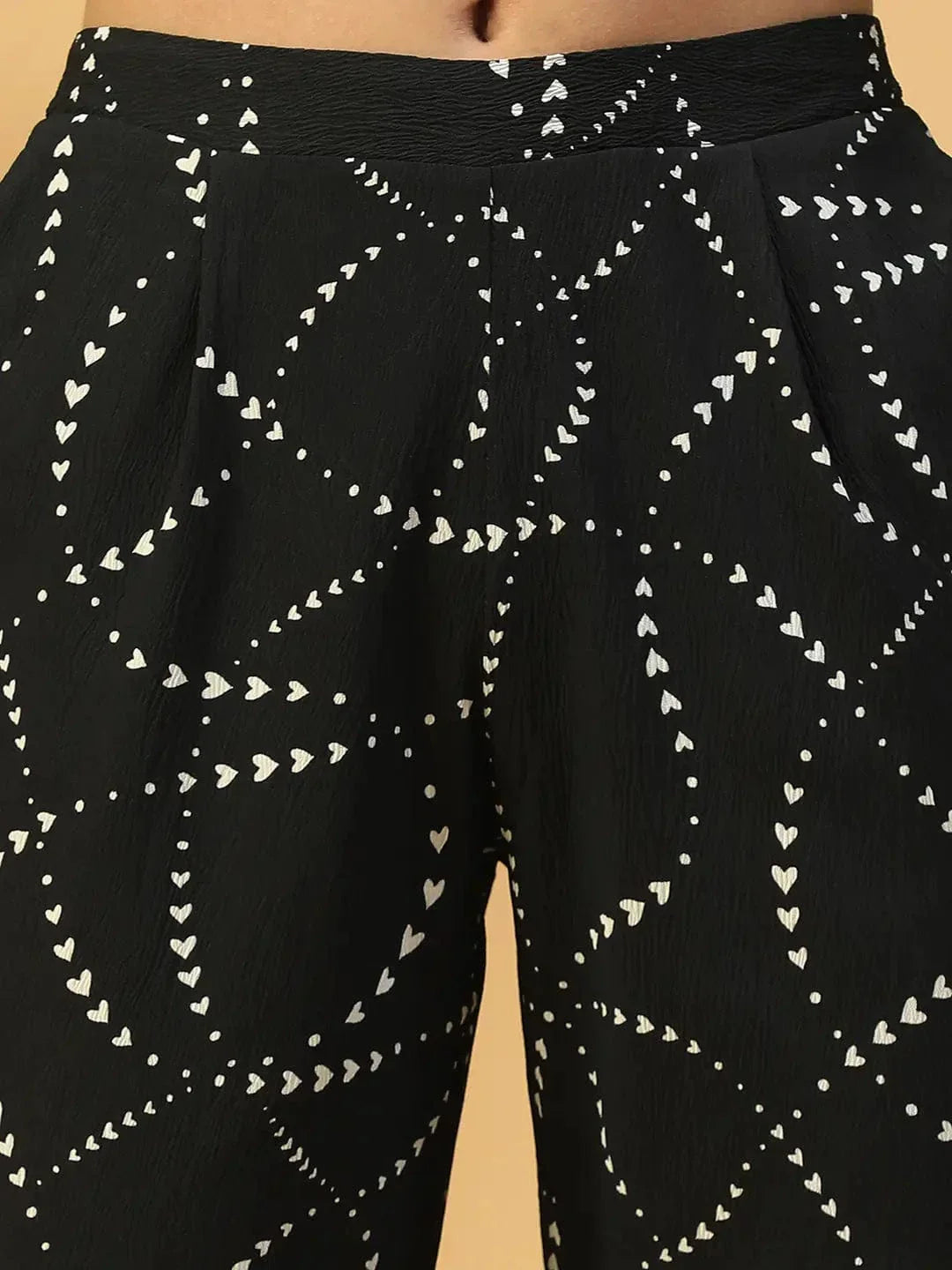 Black Printed Elasticated Pant With Side Pockets - oxolloxo