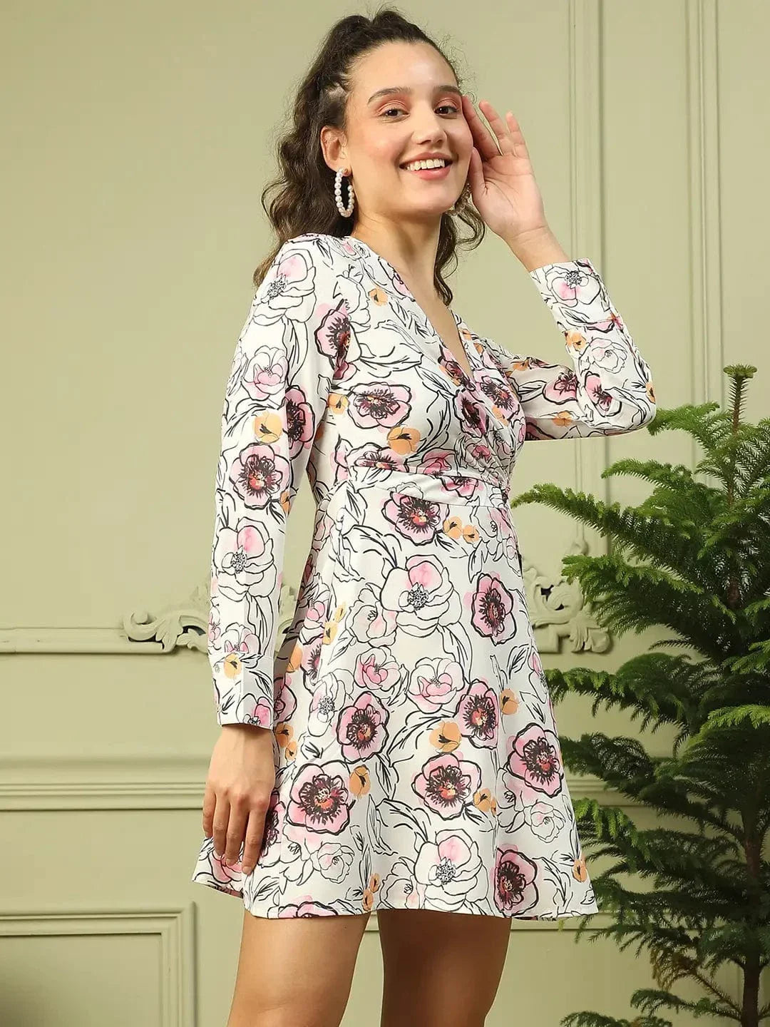 Women White Floral Print Long Sleeve V-Neck Above Knee Length Wrap Dress - oxolloxo