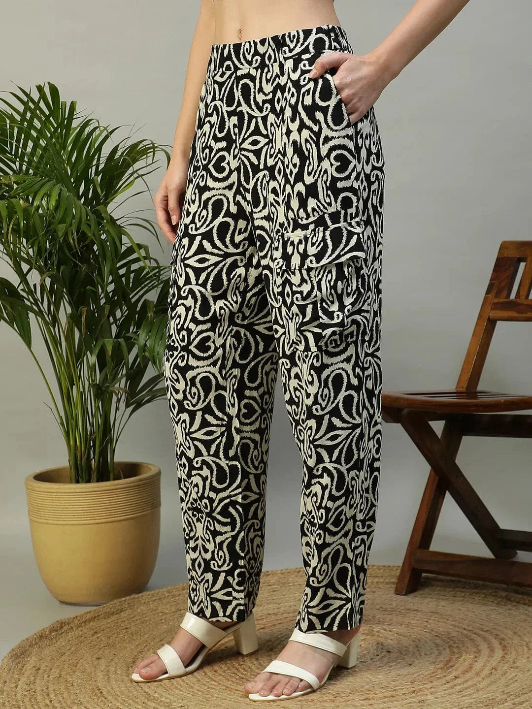 formost-black-print-elasticated-crargo-style-women-pant