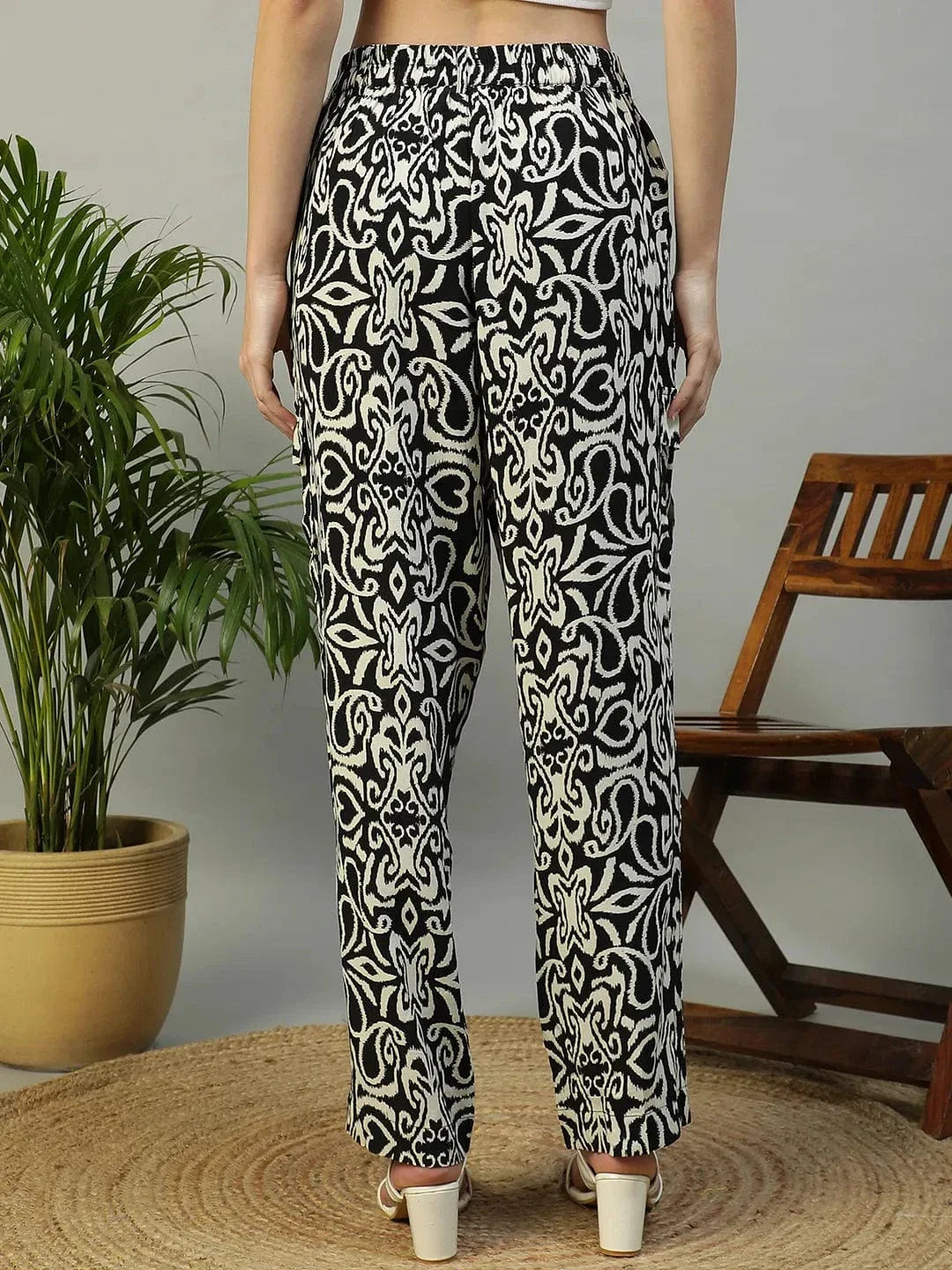 formost-black-print-elasticated-crargo-style-women-pant
