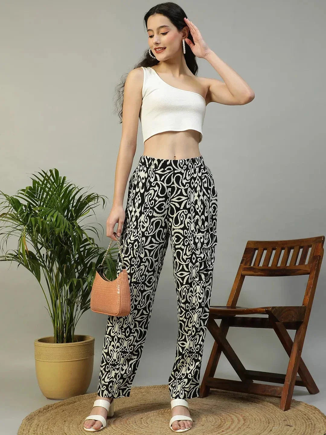 formost-black-print-elasticated-crargo-style-women-pant