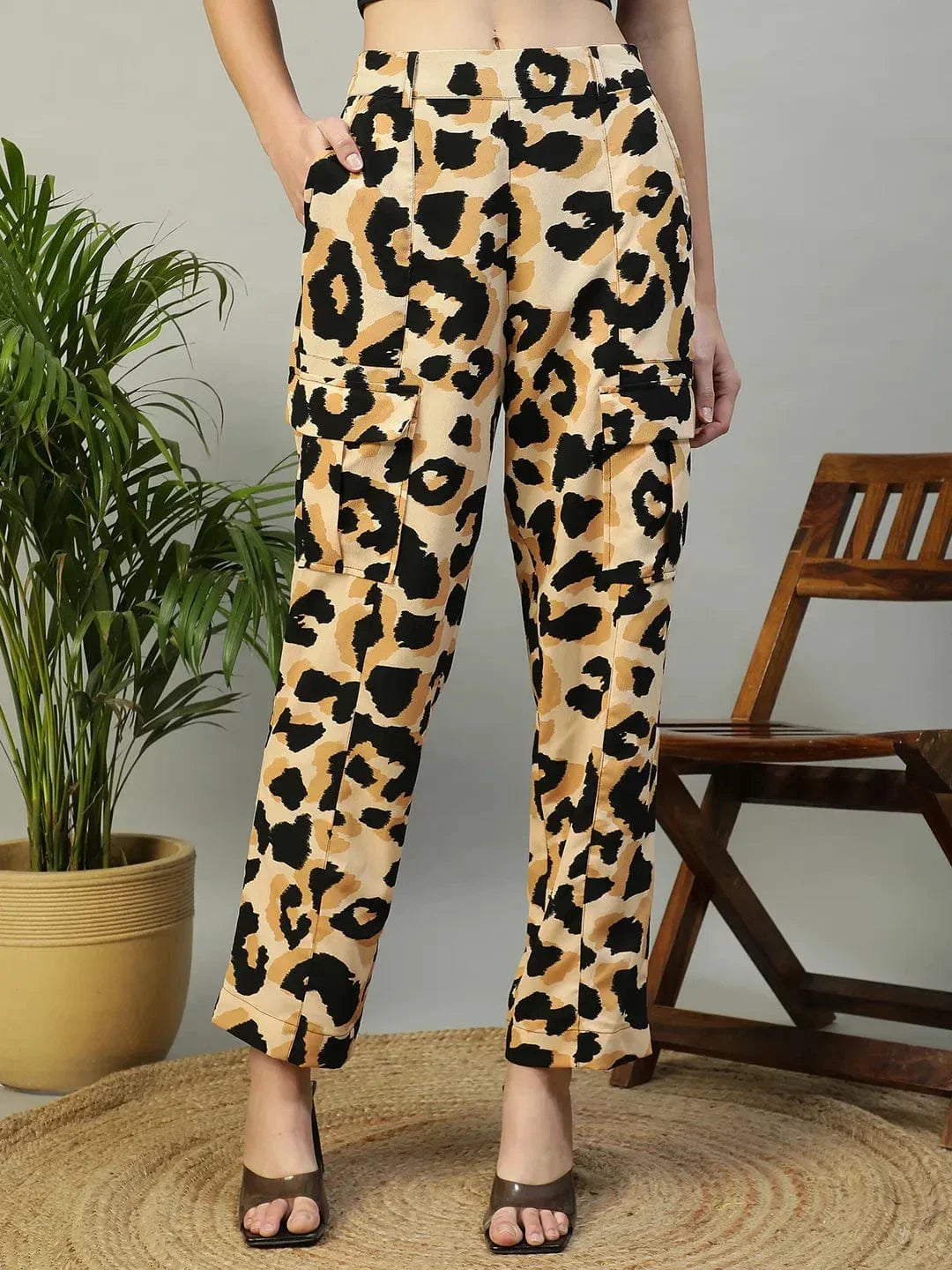 Multicolor Animal Print Elasticated Crargo Style Women Pant - oxolloxo