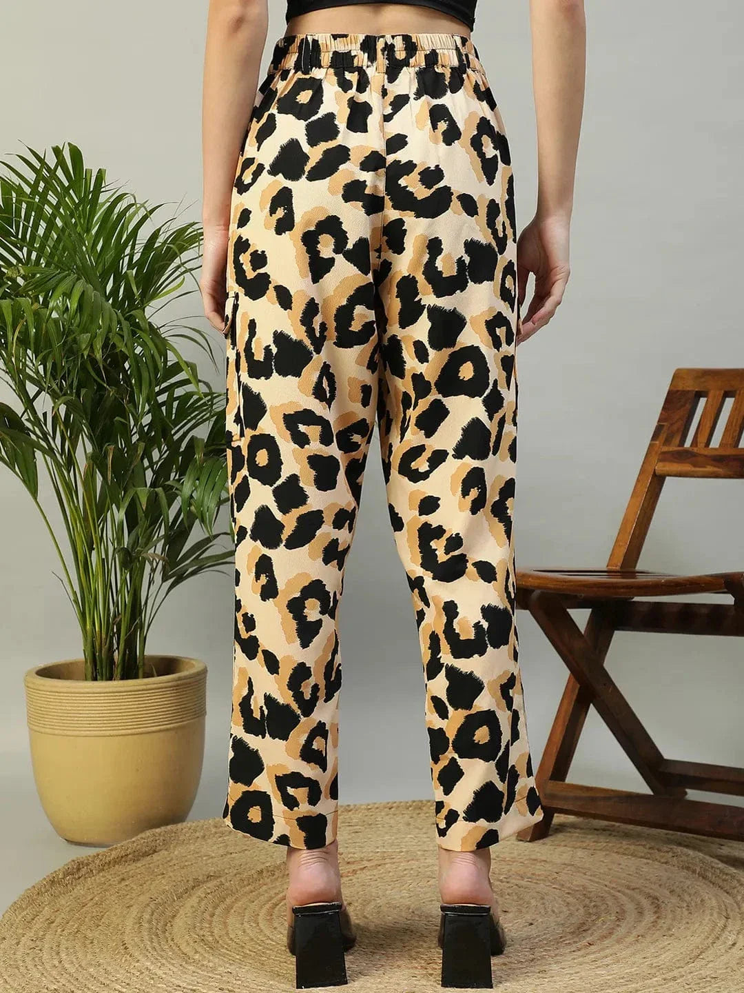 Multicolor Animal Print Elasticated Crargo Style Women Pant - oxolloxo
