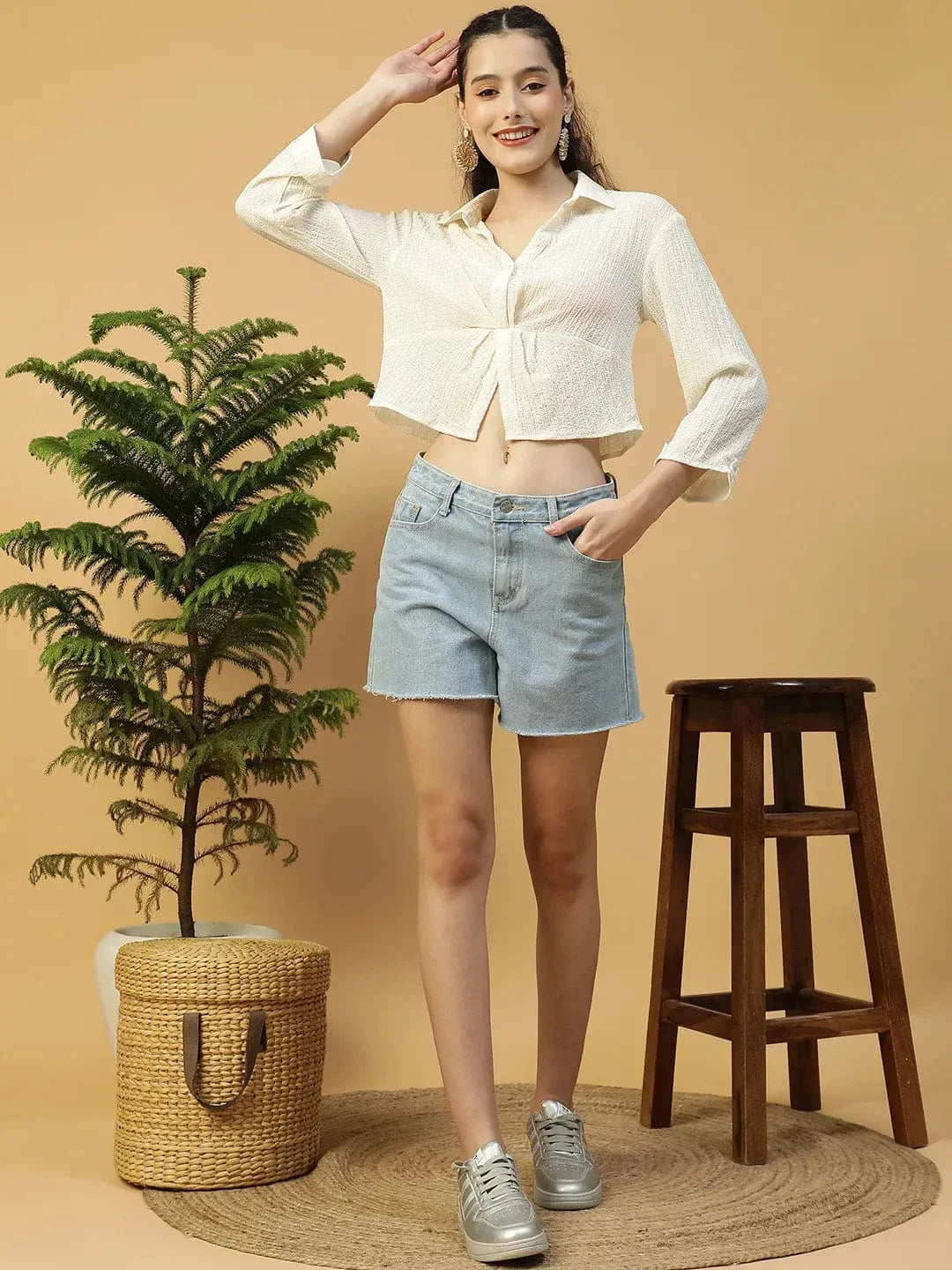 Off-White Long Sleeve Open Collar Women Crop Shirt - oxolloxo