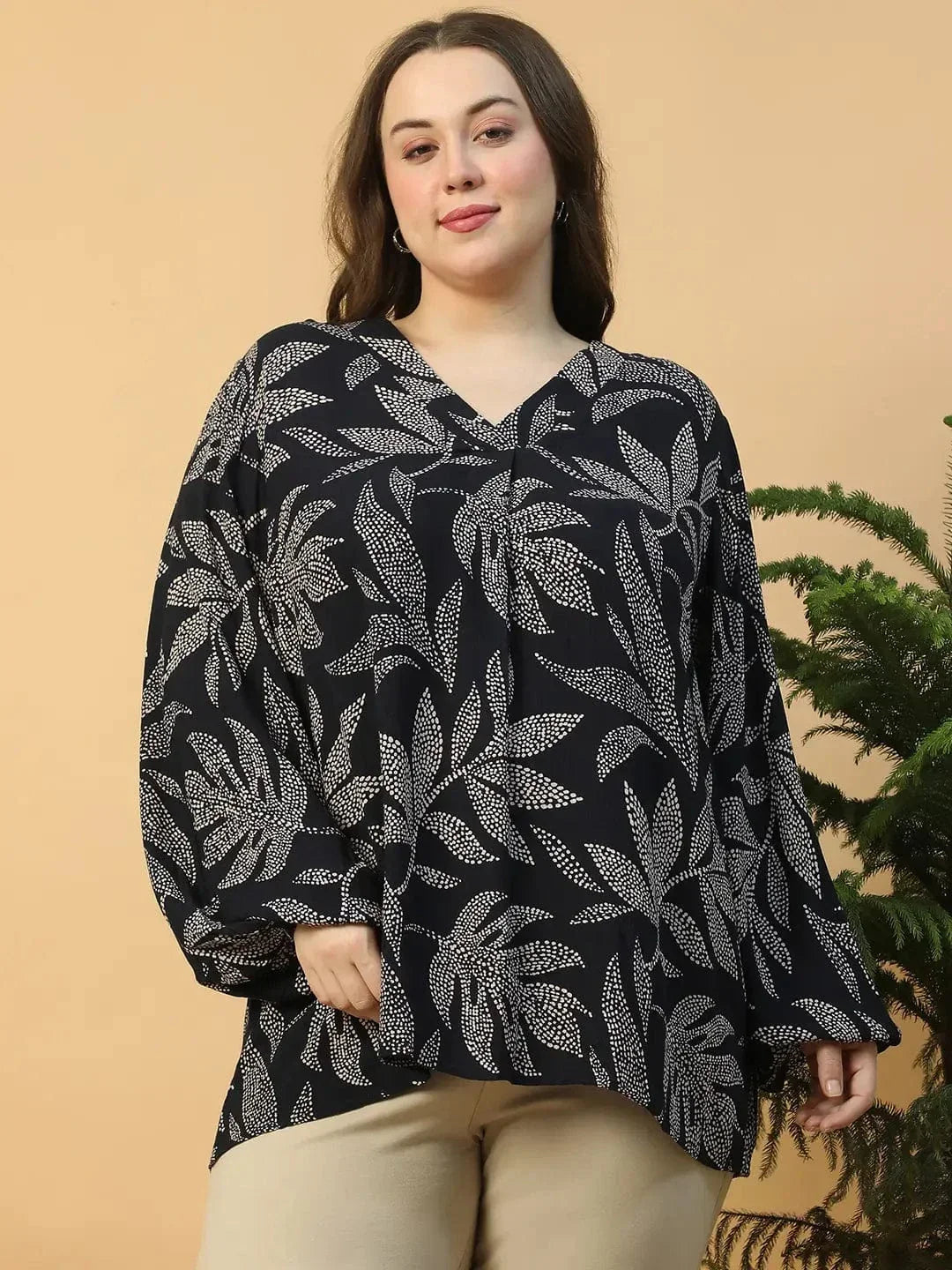 timeless-black-floral-print-long-sleeve-plus-size-women-top