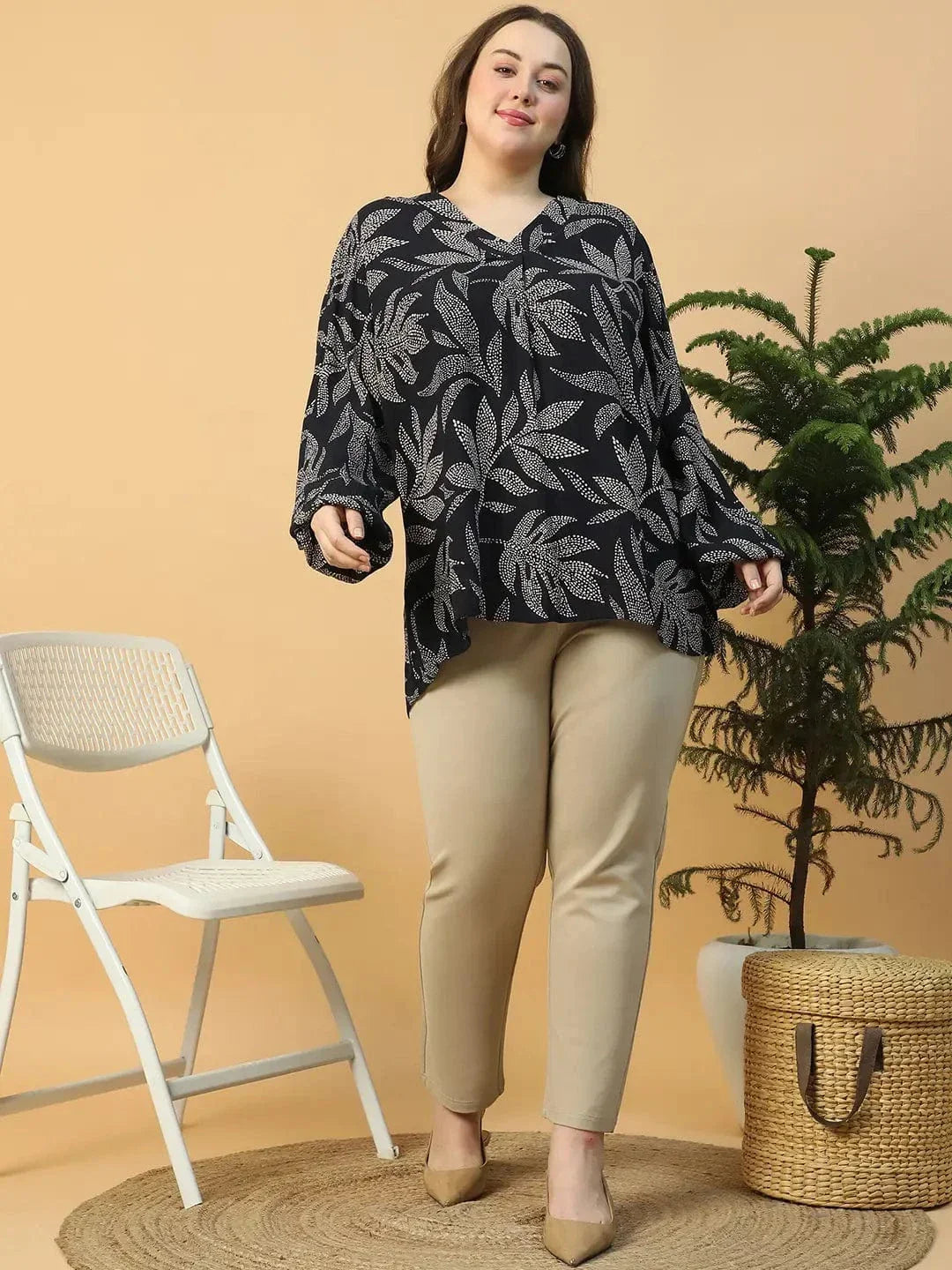 timeless-black-floral-print-long-sleeve-plus-size-women-top