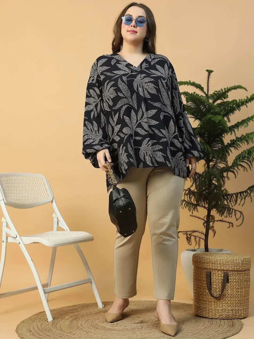 timeless-black-floral-print-long-sleeve-plus-size-women-top