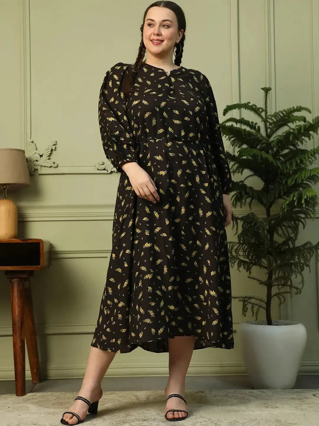 Dapper Black Floral Print Long Sleeve Women Plus Size Maxi Dress With Waist Tie-Up Belt - oxolloxo