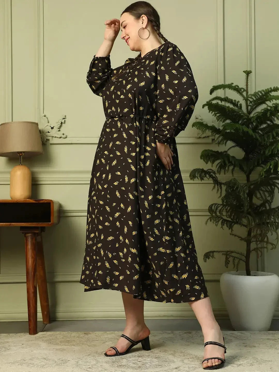 Dapper Black Floral Print Long Sleeve Women Plus Size Maxi Dress With Waist Tie-Up Belt - oxolloxo