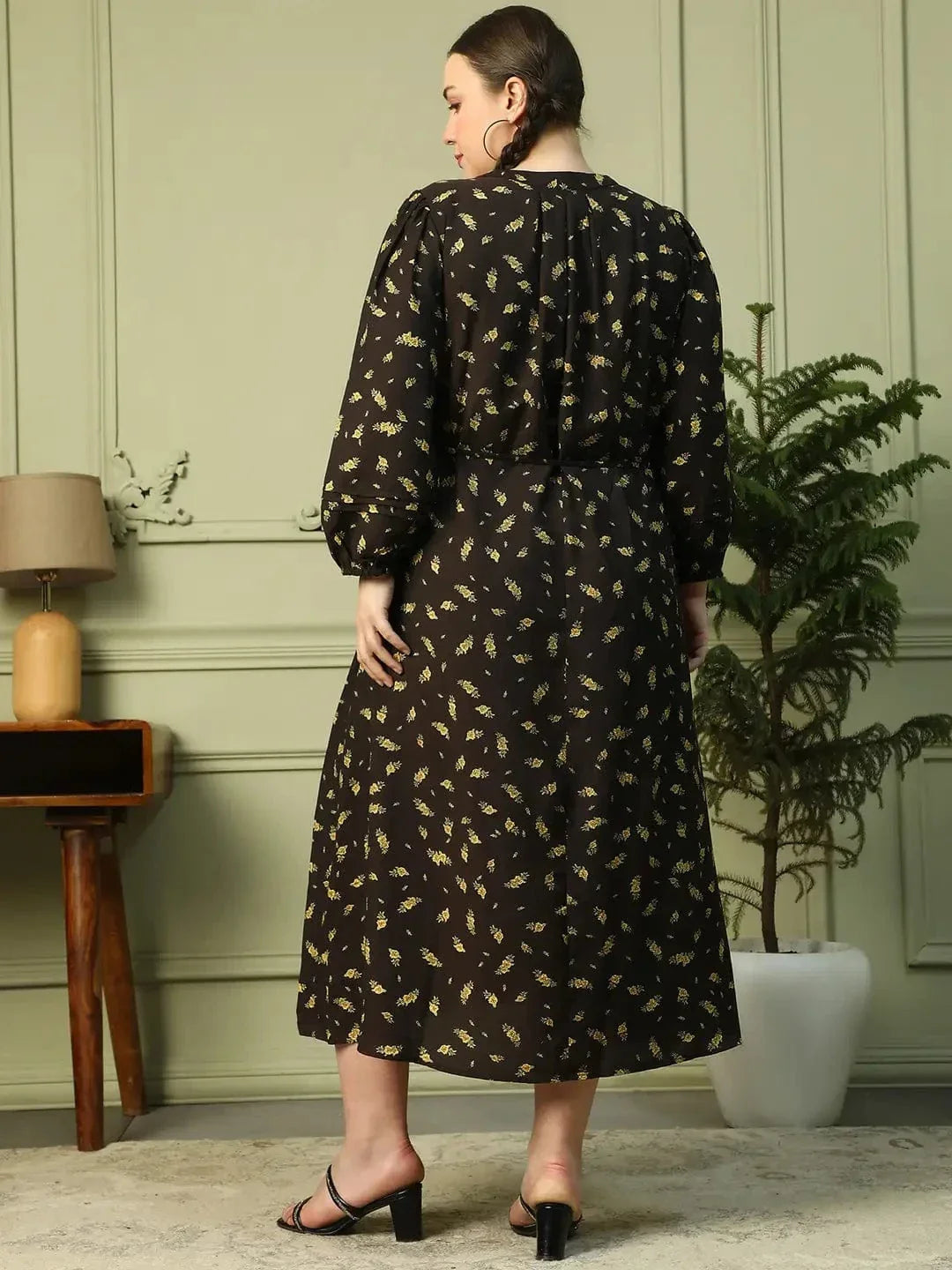 Dapper Black Floral Print Long Sleeve Women Plus Size Maxi Dress With Waist Tie-Up Belt - oxolloxo