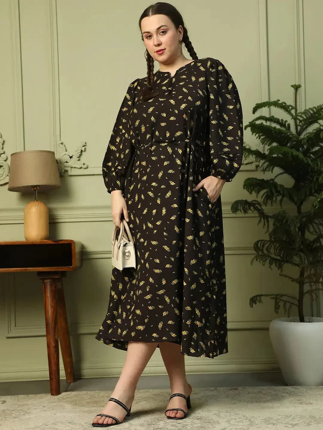 Dapper Black Floral Print Long Sleeve Women Plus Size Maxi Dress With Waist Tie-Up Belt - oxolloxo