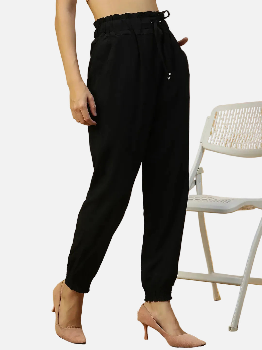 Women Black Straight Pant