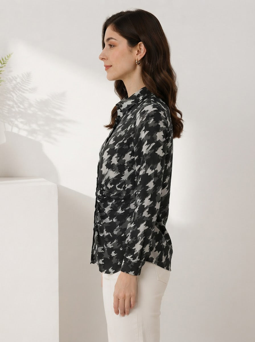 Women Black Printed Shirt Oxolloxo