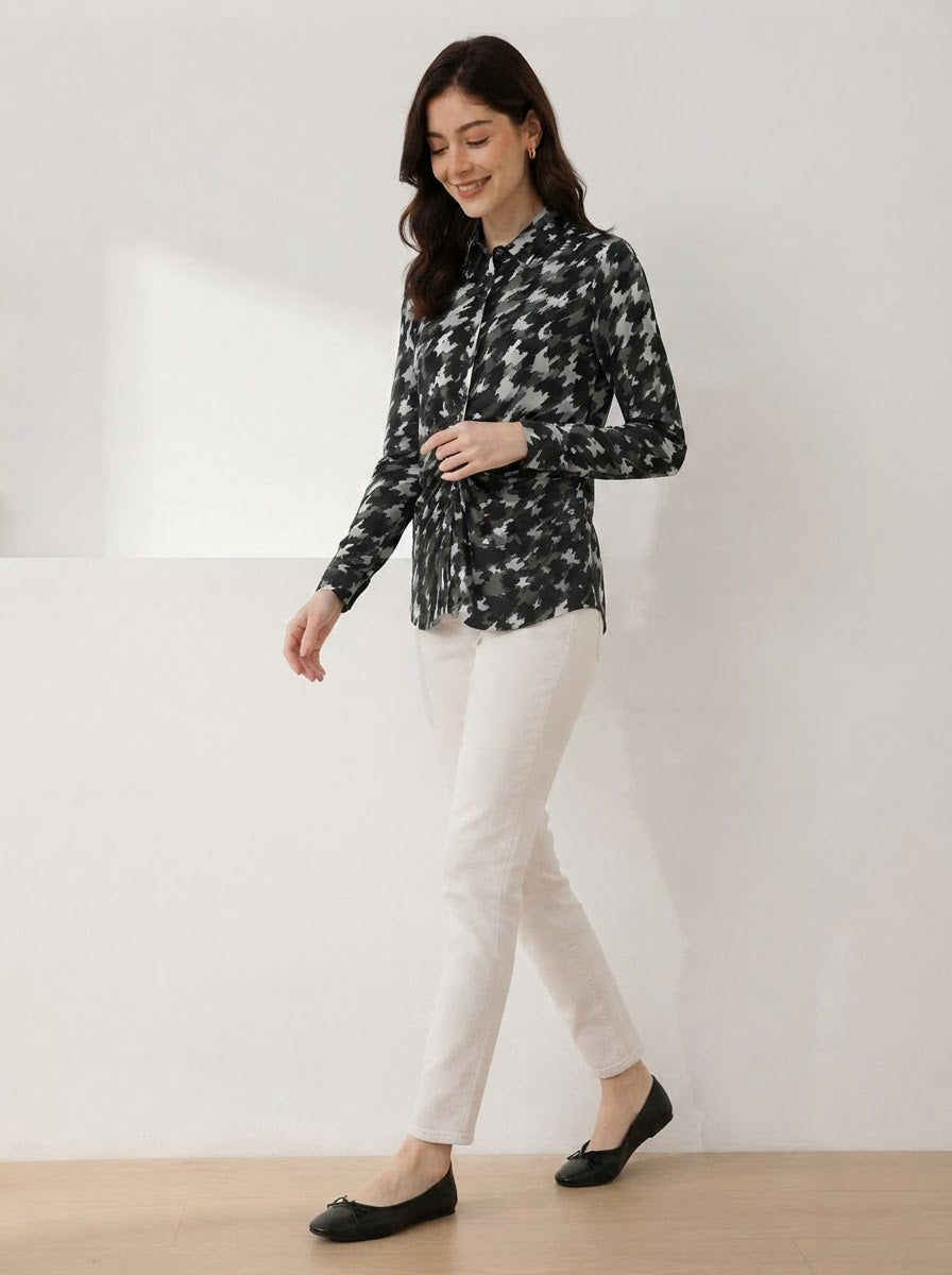 Women Black Printed Shirt Oxolloxo