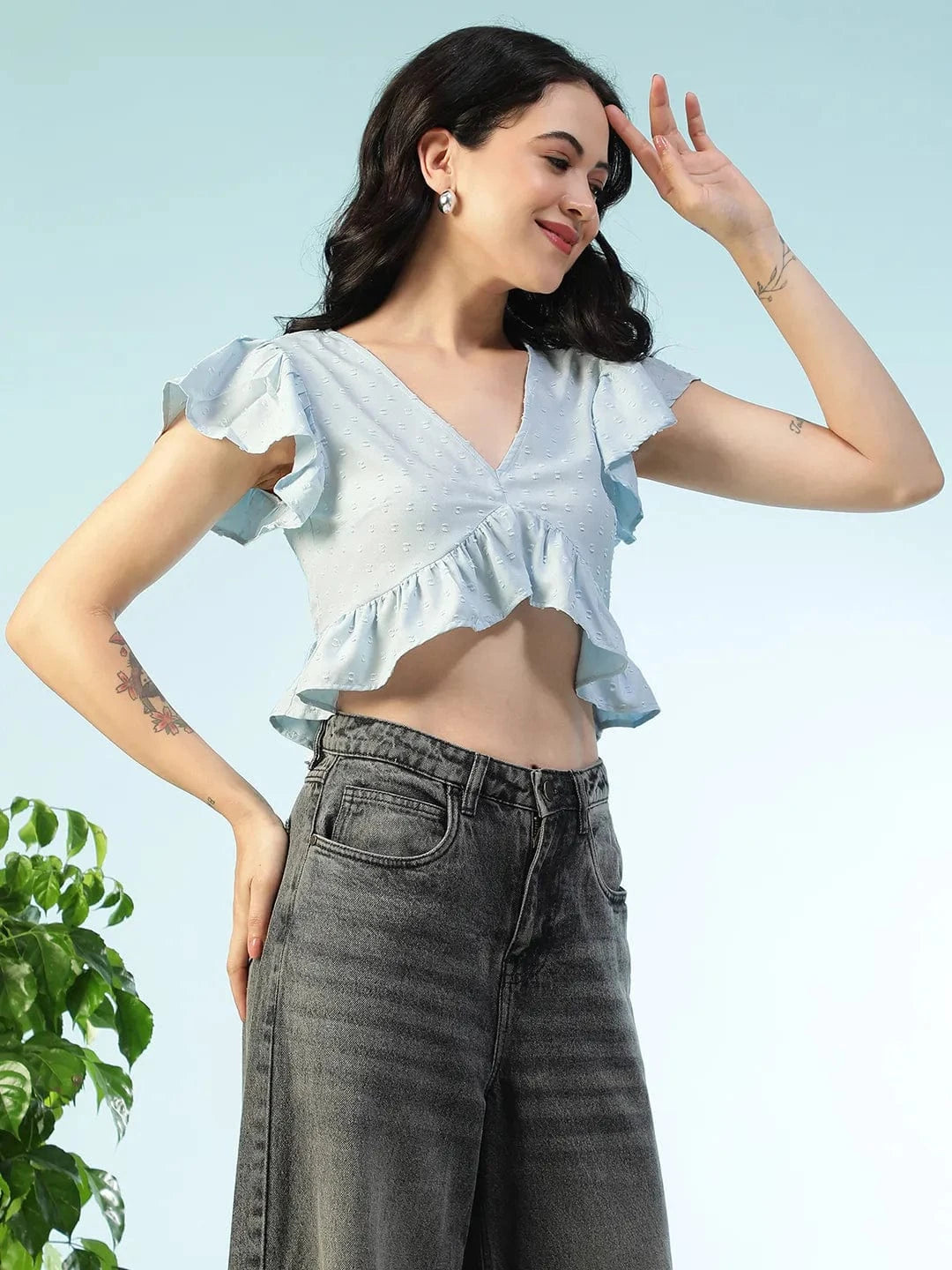 closet-light-blue-top