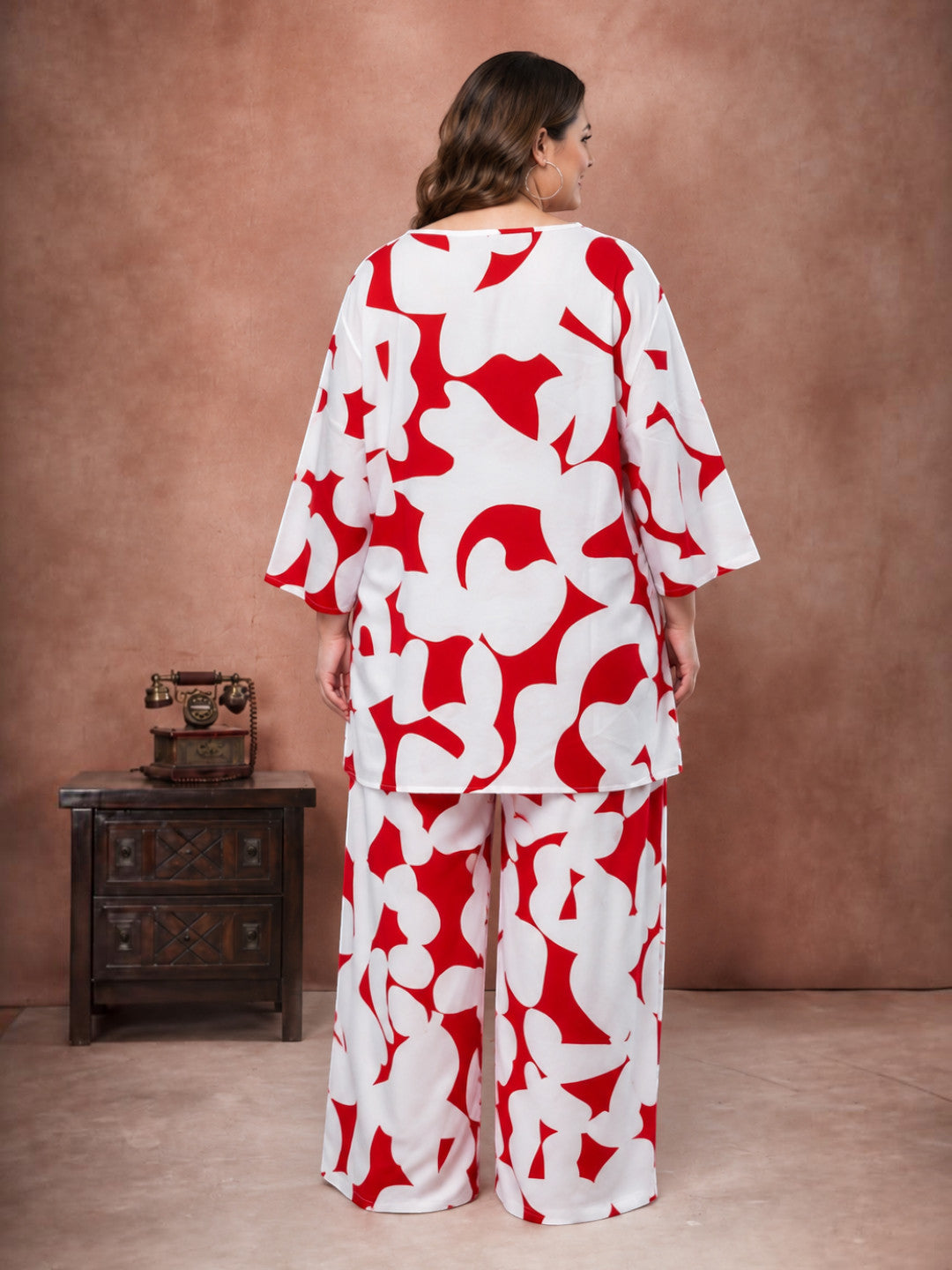 Plus size red and white floral co-ord set - side view