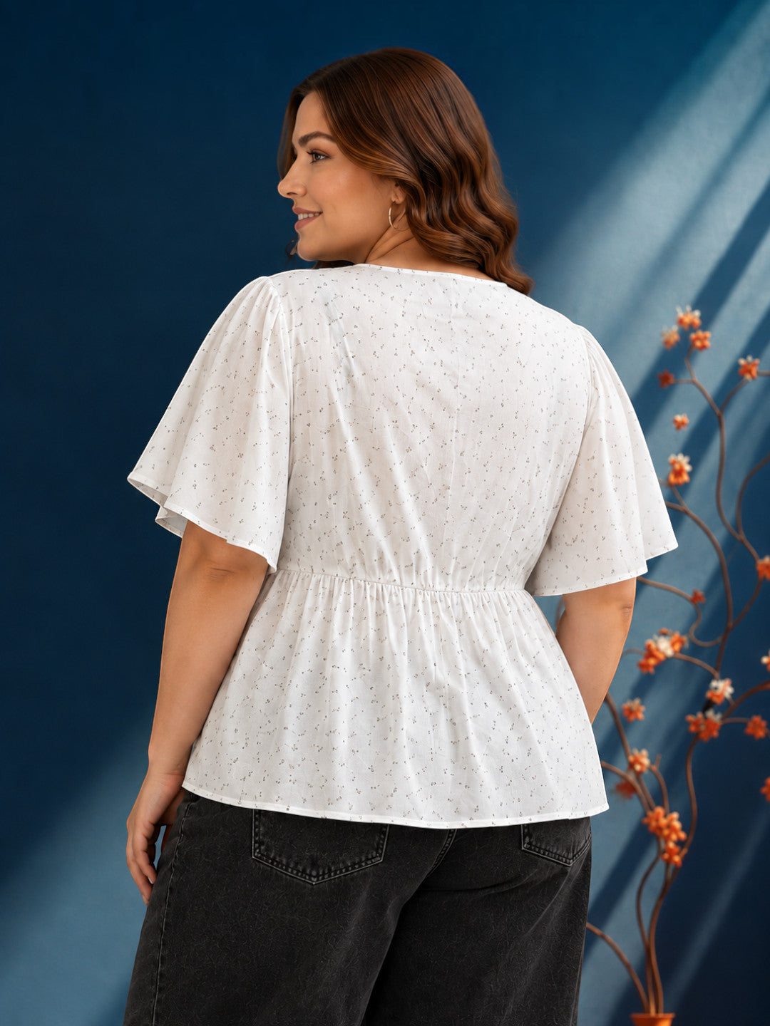 Women Plus Size White Floral Print V-Neck Short Sleeve Cotton Top